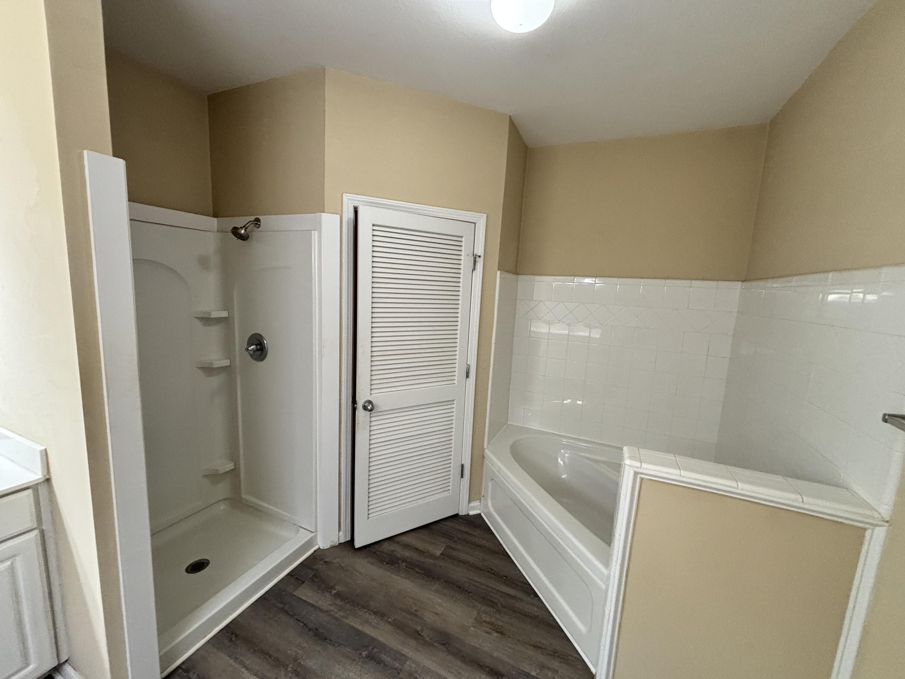 4104 Regency Court
