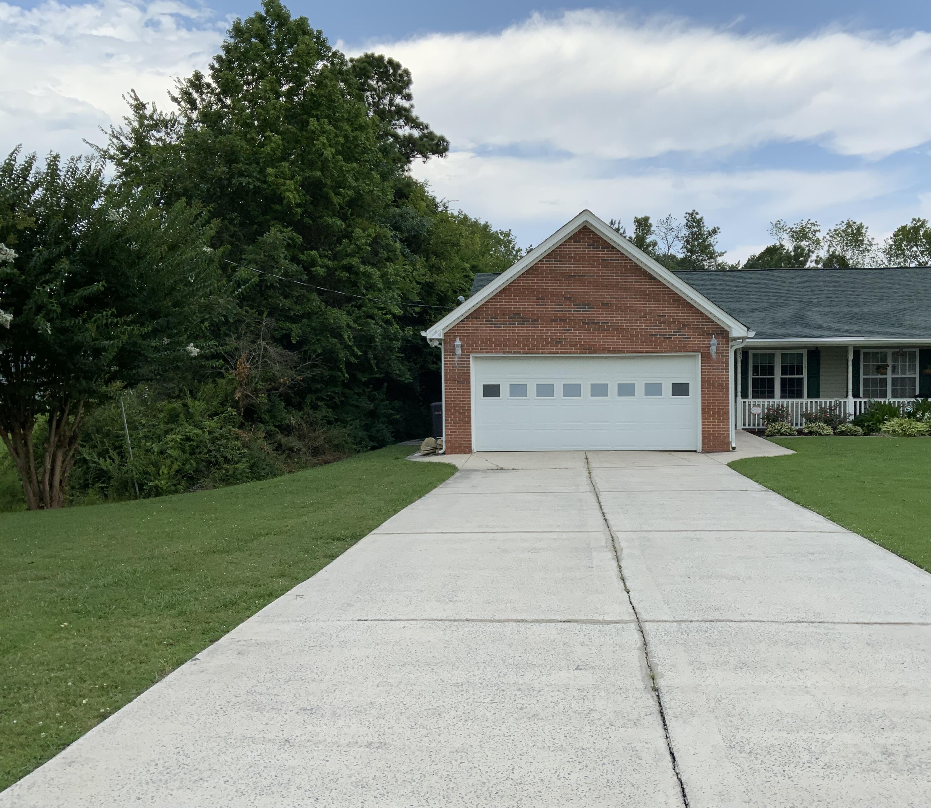 105 Flagstone Drive