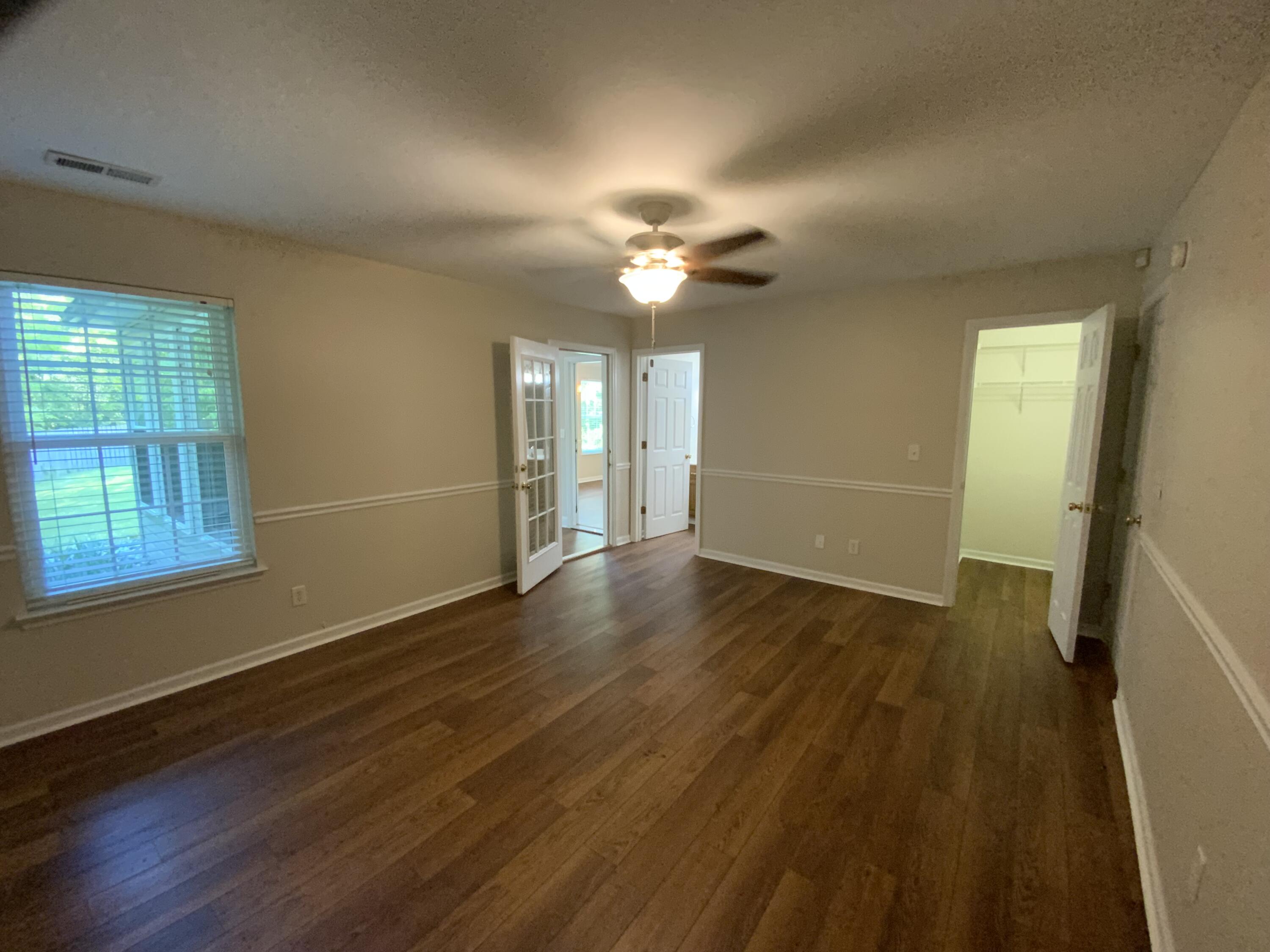 105 Flagstone Drive