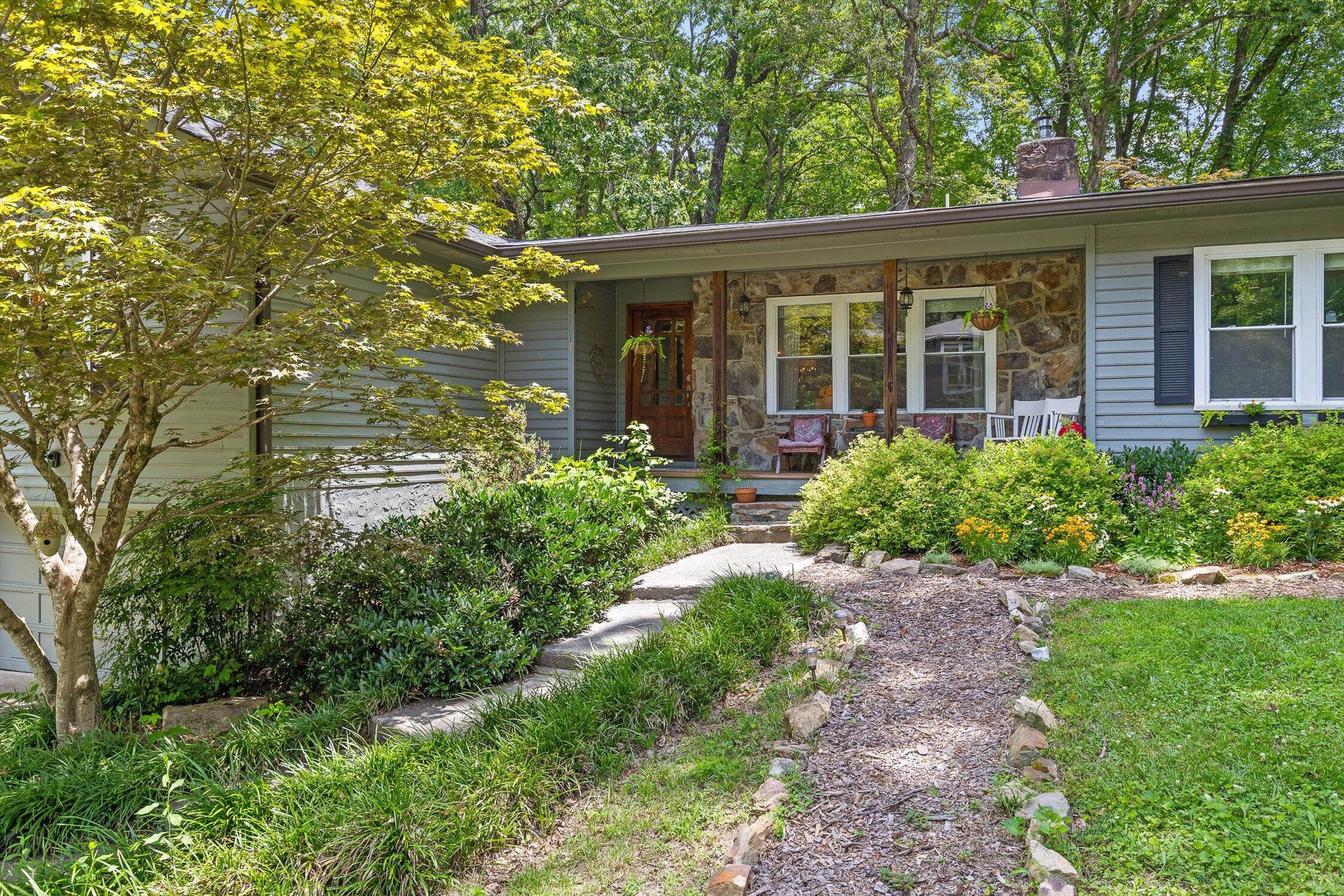 1617 Devlan Forest Lane