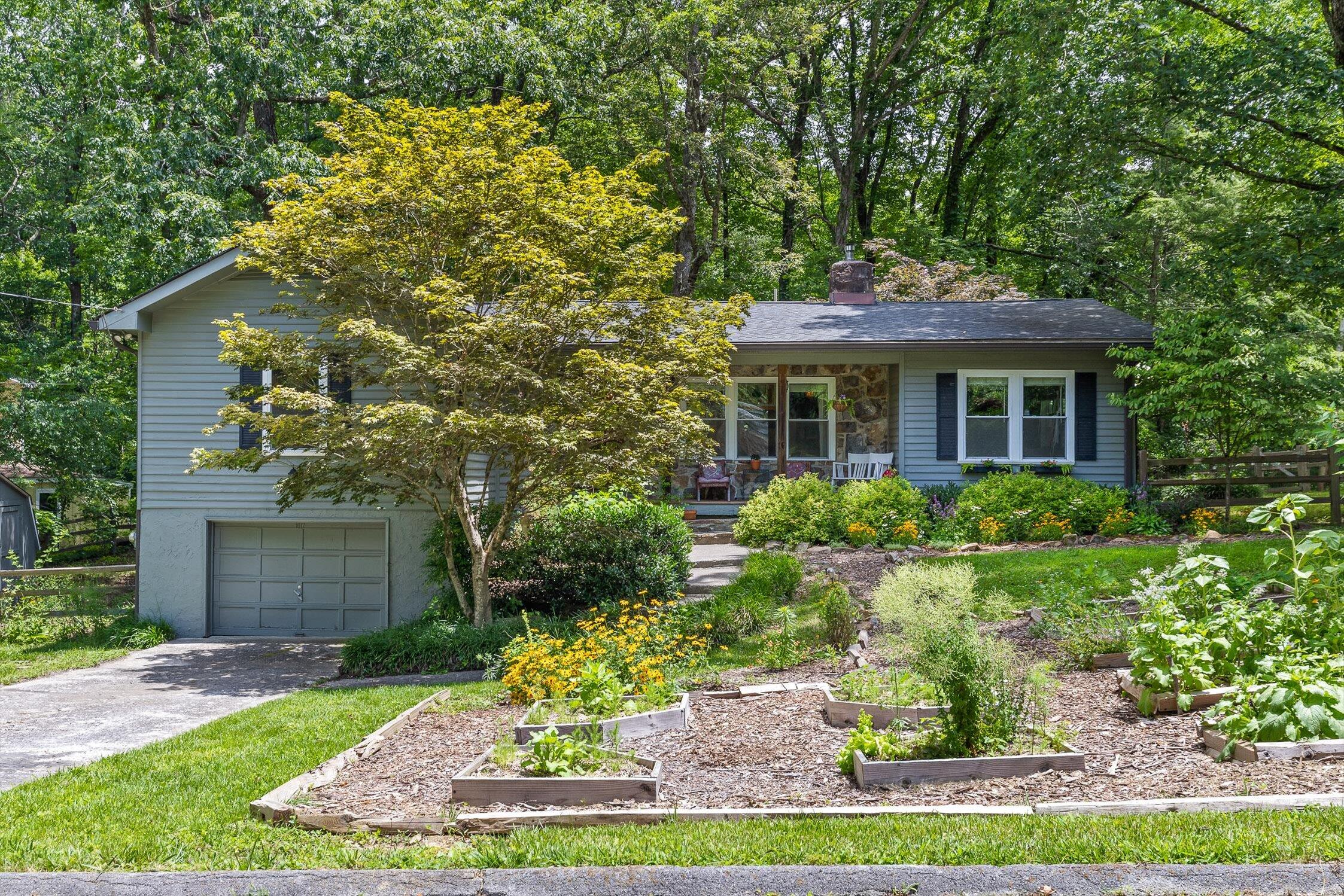 1617 Devlan Forest Lane