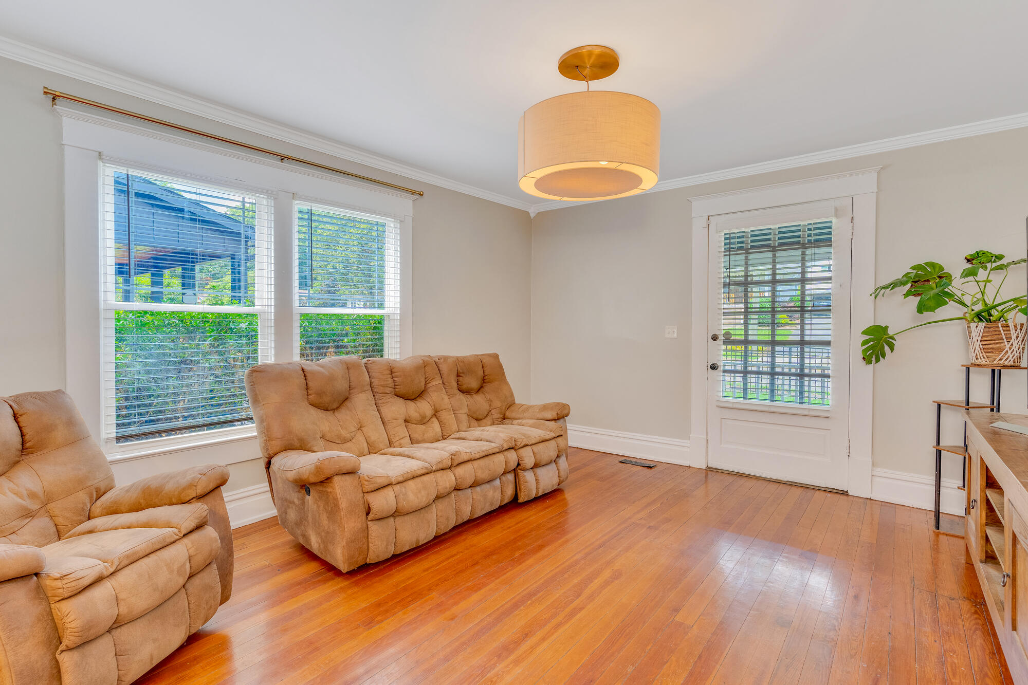 1132 Dartmouth Street