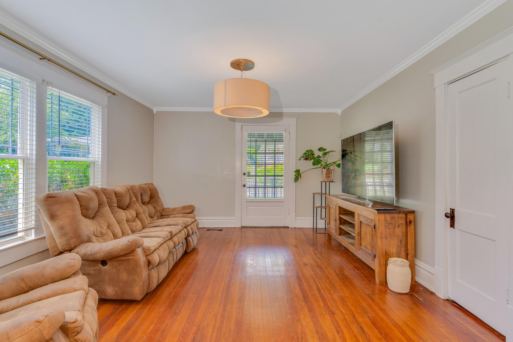 1132 Dartmouth Street