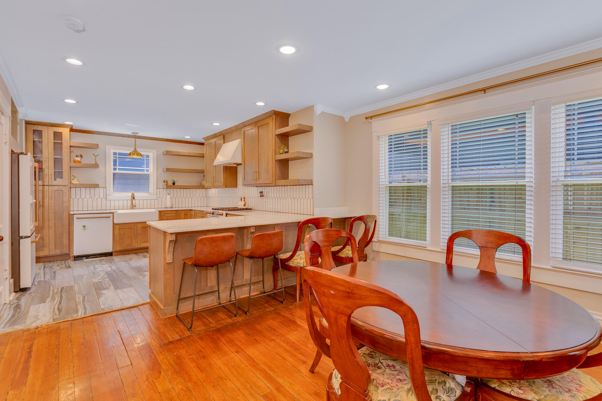 1132 Dartmouth Street