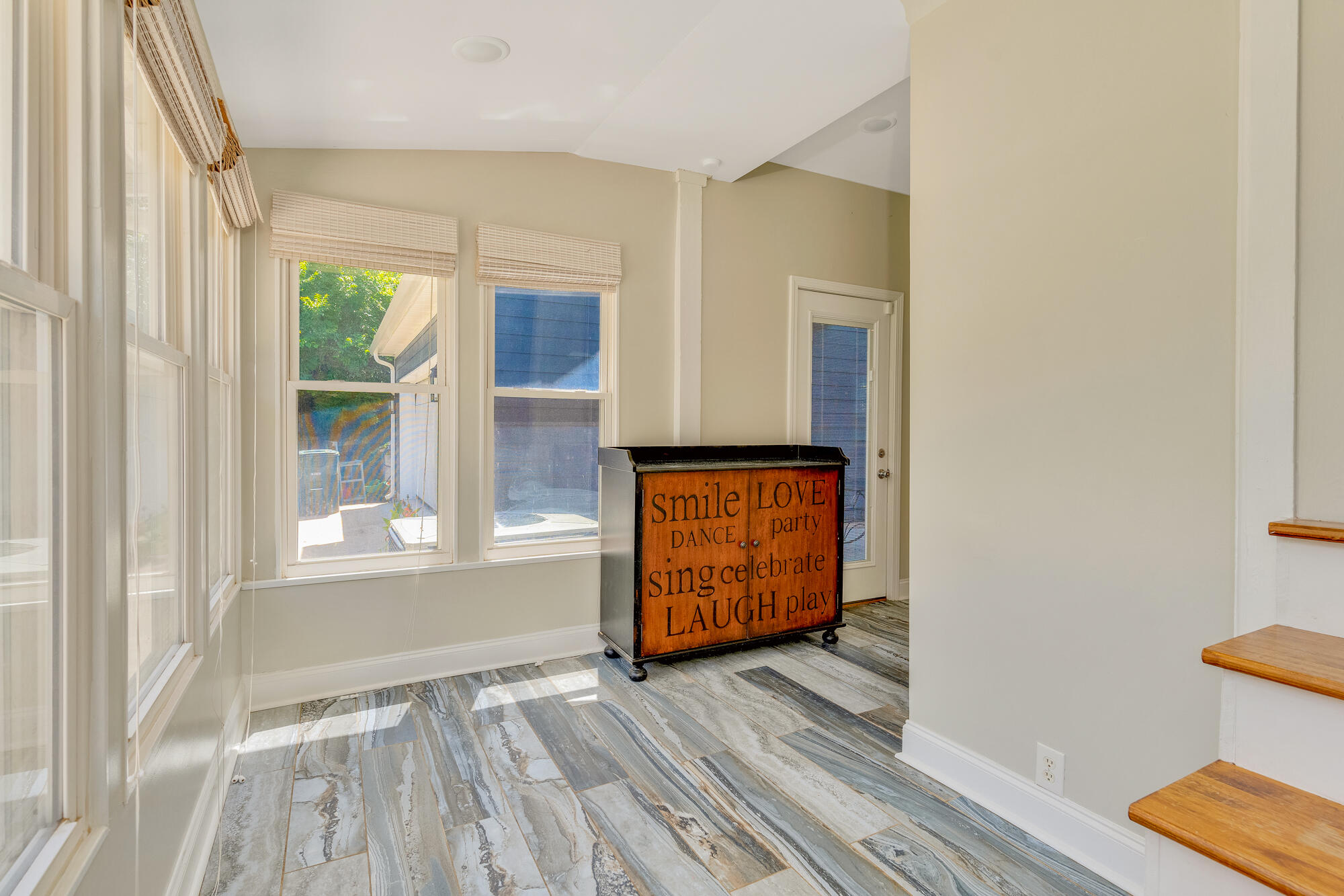 1132 Dartmouth Street