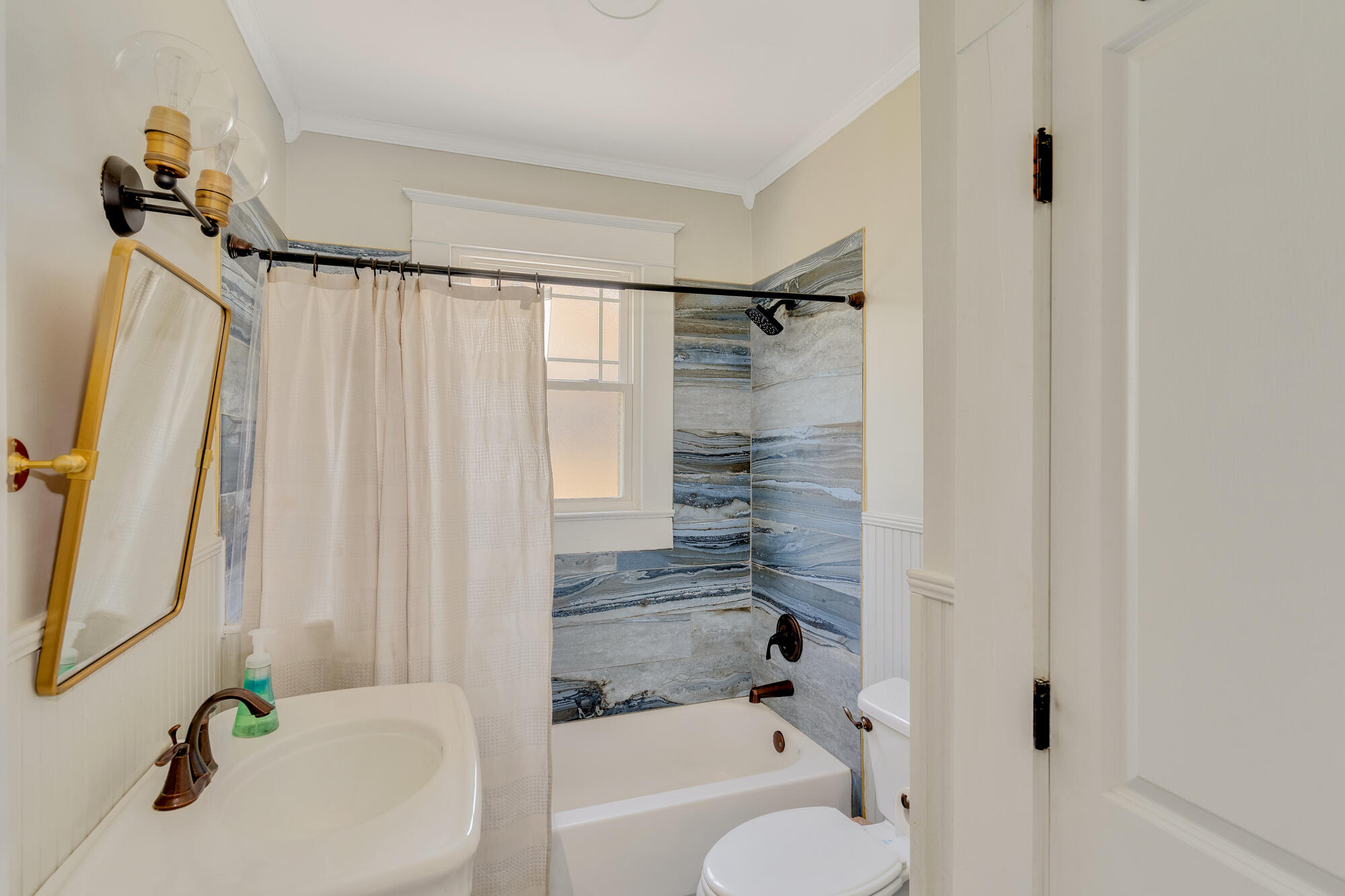 1132 Dartmouth Street