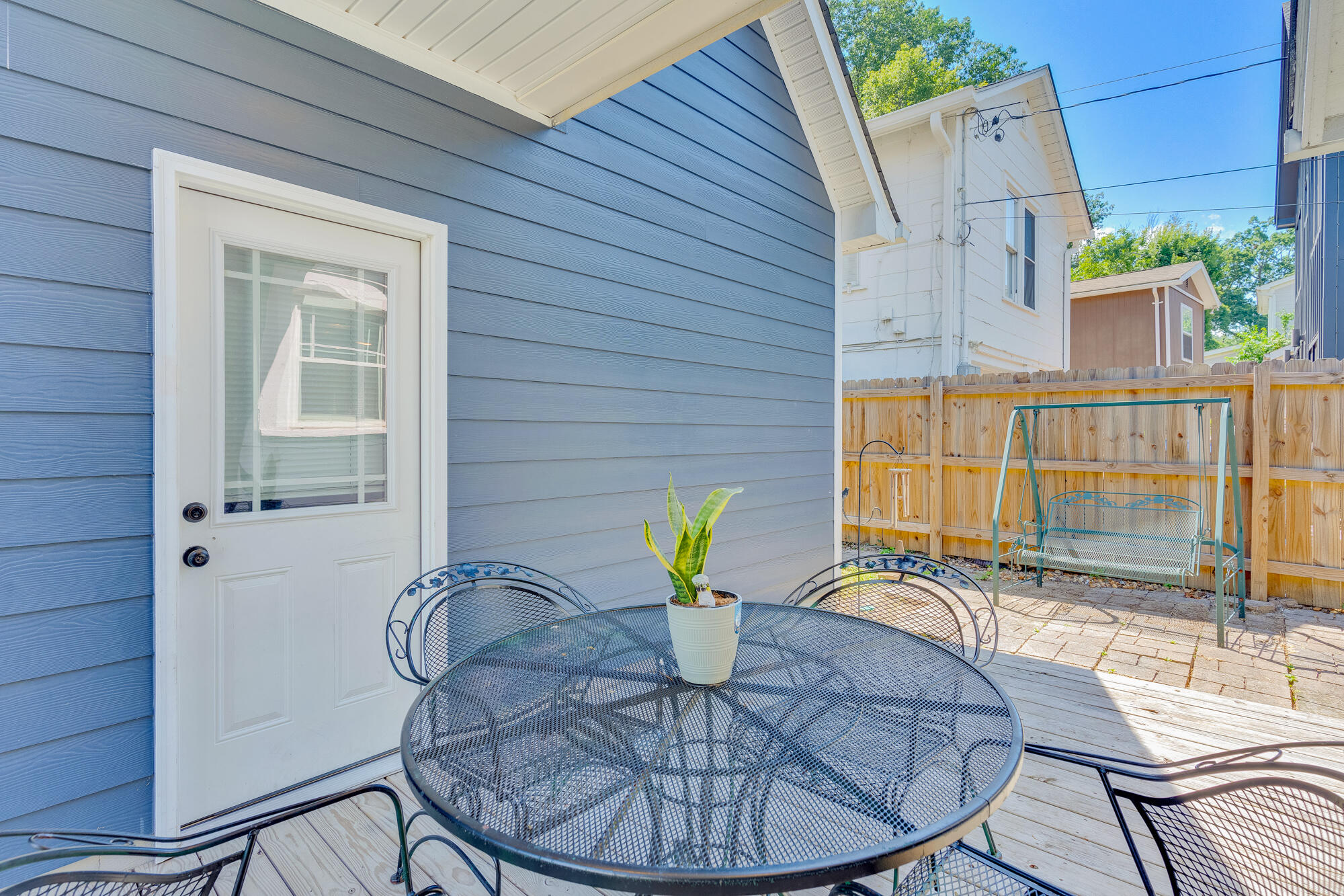 1132 Dartmouth Street