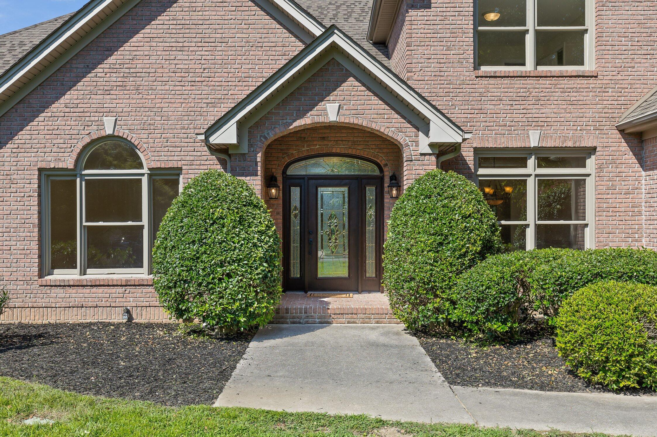 9539 Shadow Crossing Lane