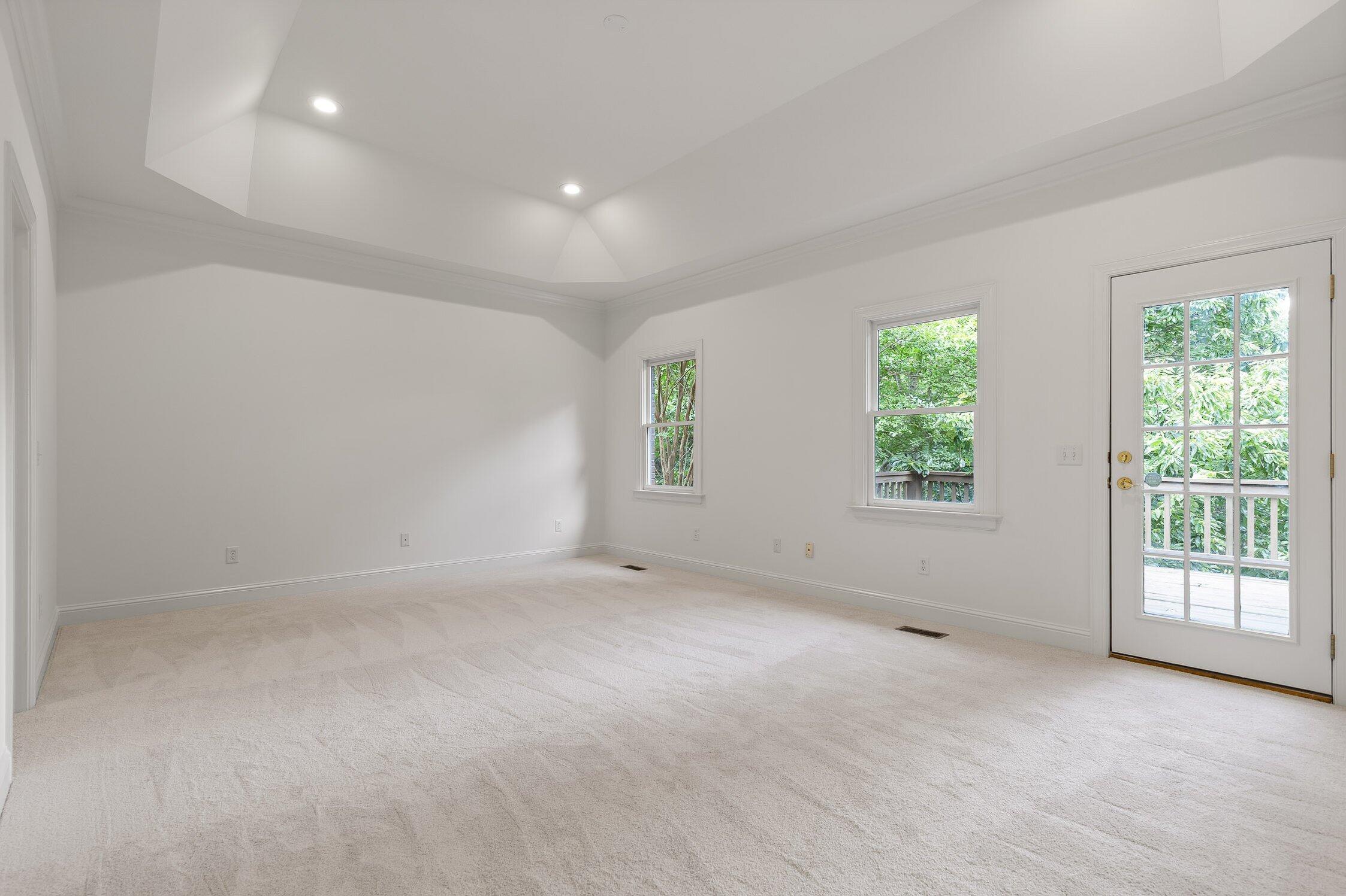 9539 Shadow Crossing Lane