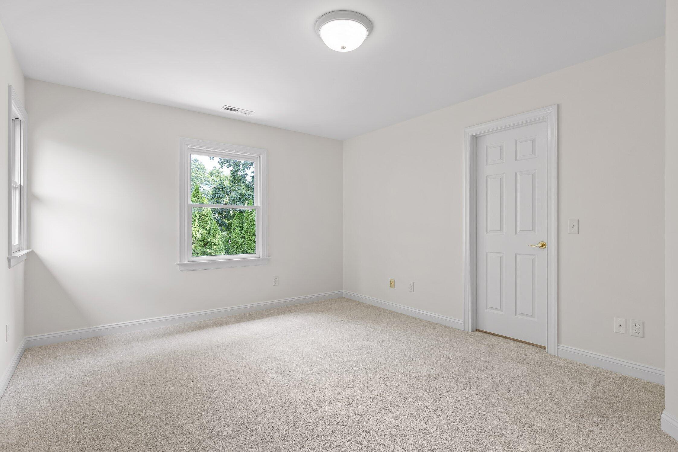 9539 Shadow Crossing Lane