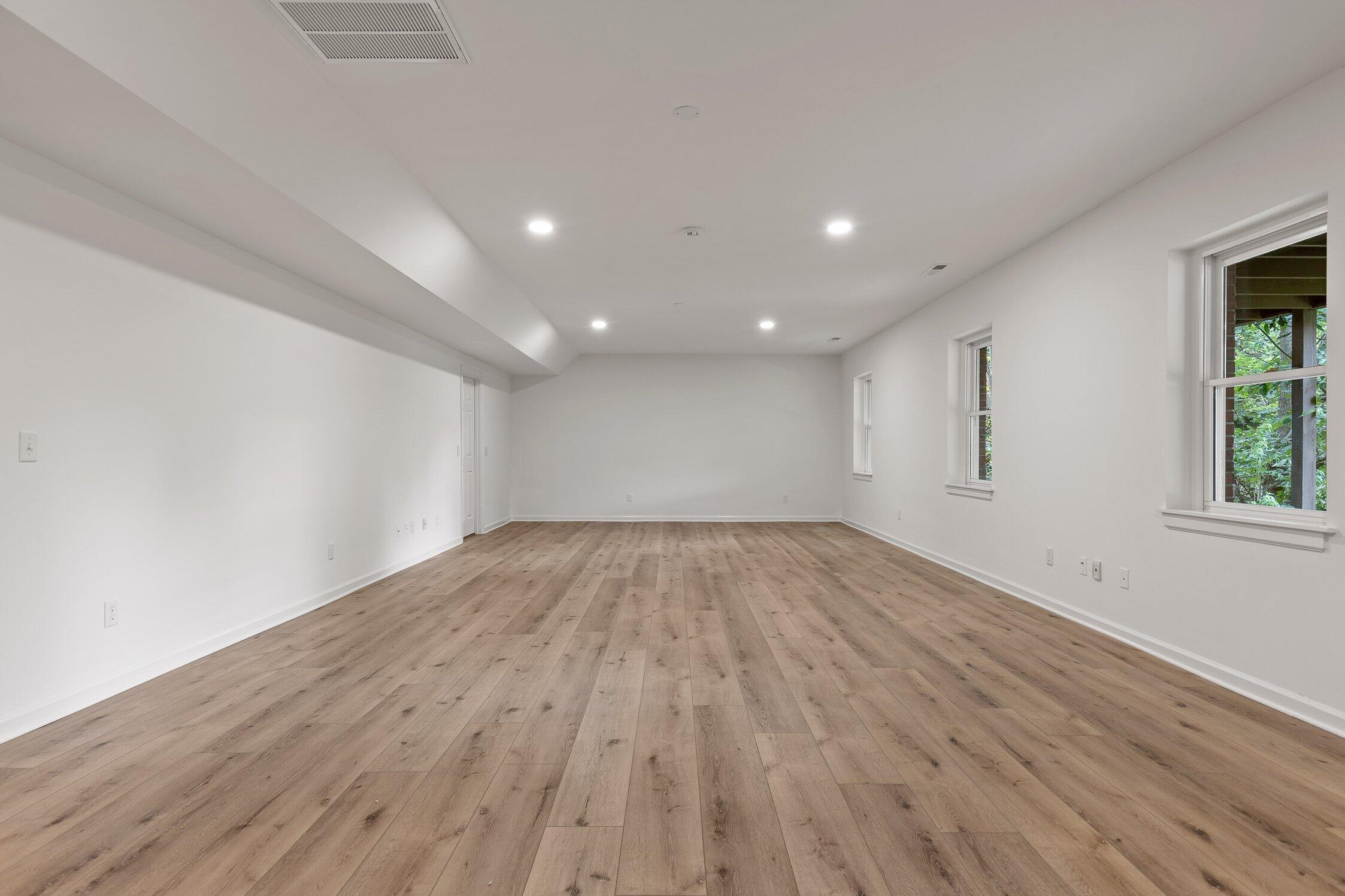 9539 Shadow Crossing Lane