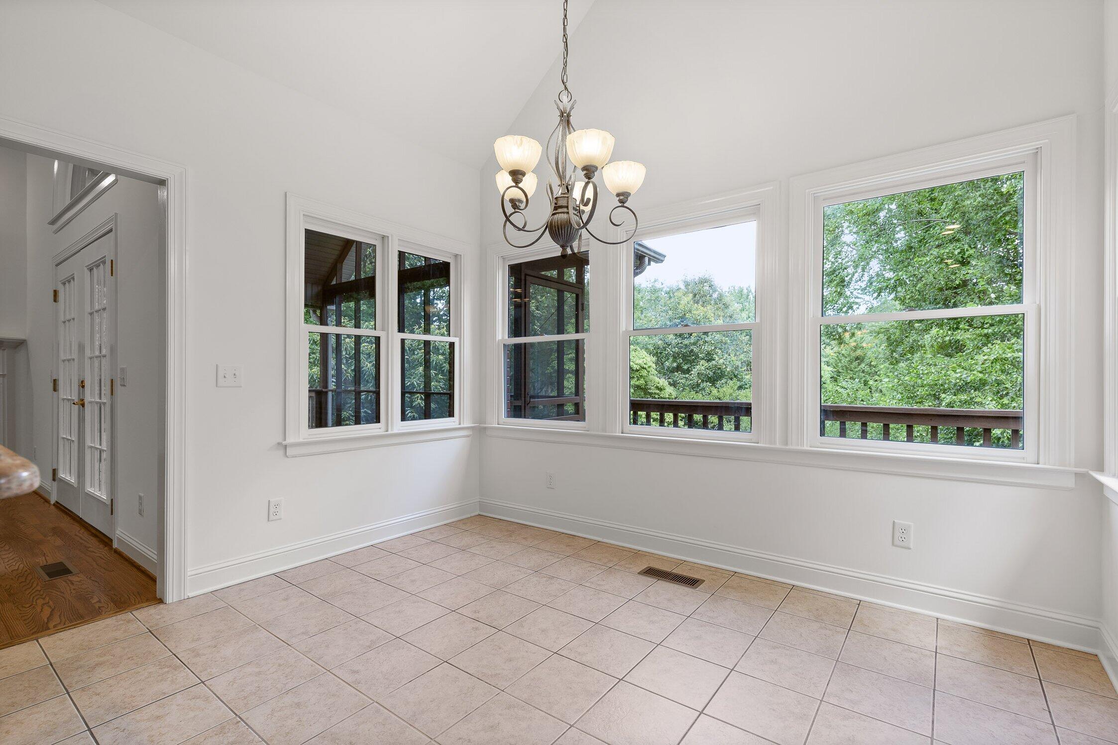 9539 Shadow Crossing Lane