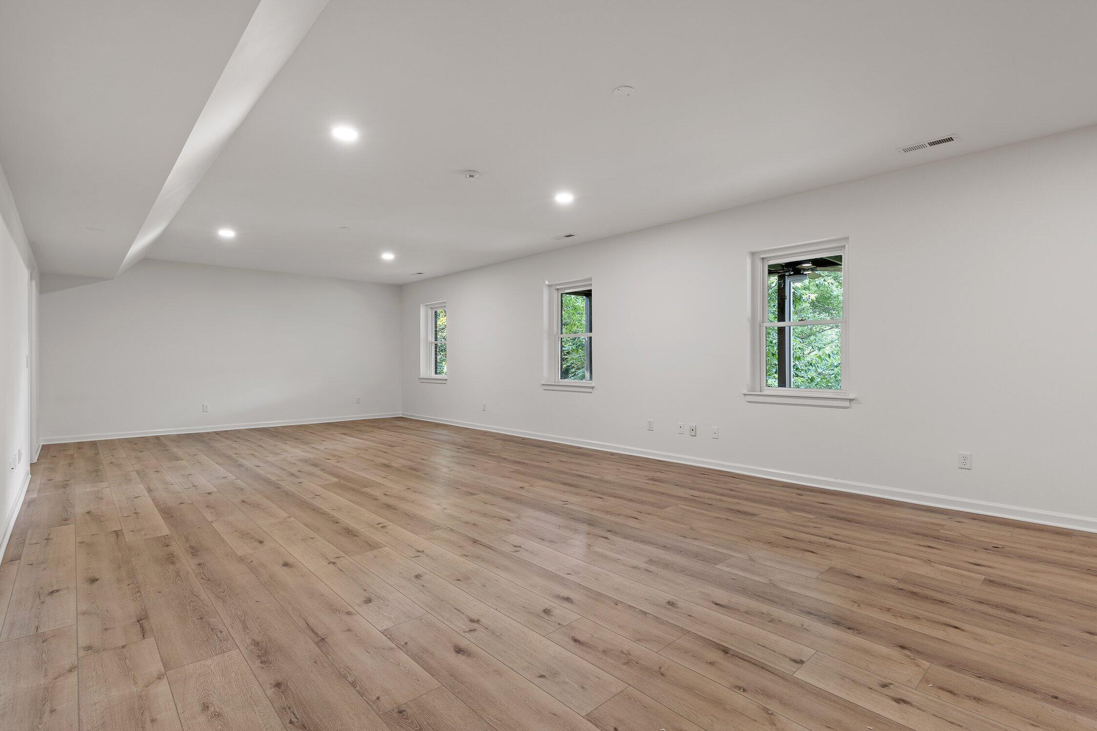 9539 Shadow Crossing Lane