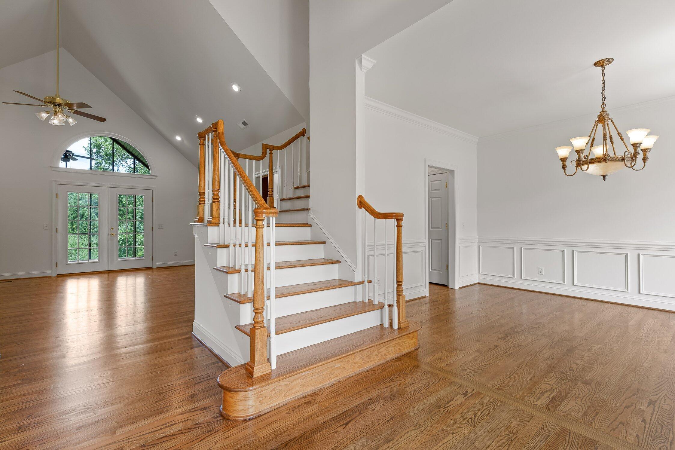 9539 Shadow Crossing Lane