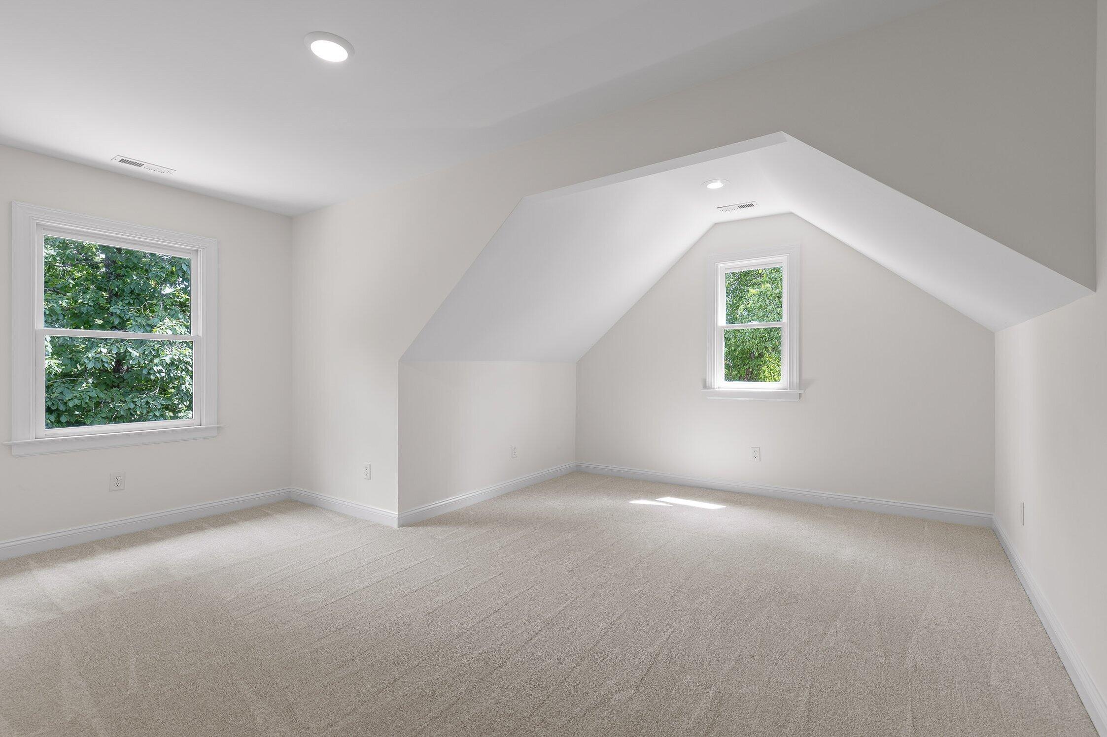 9539 Shadow Crossing Lane