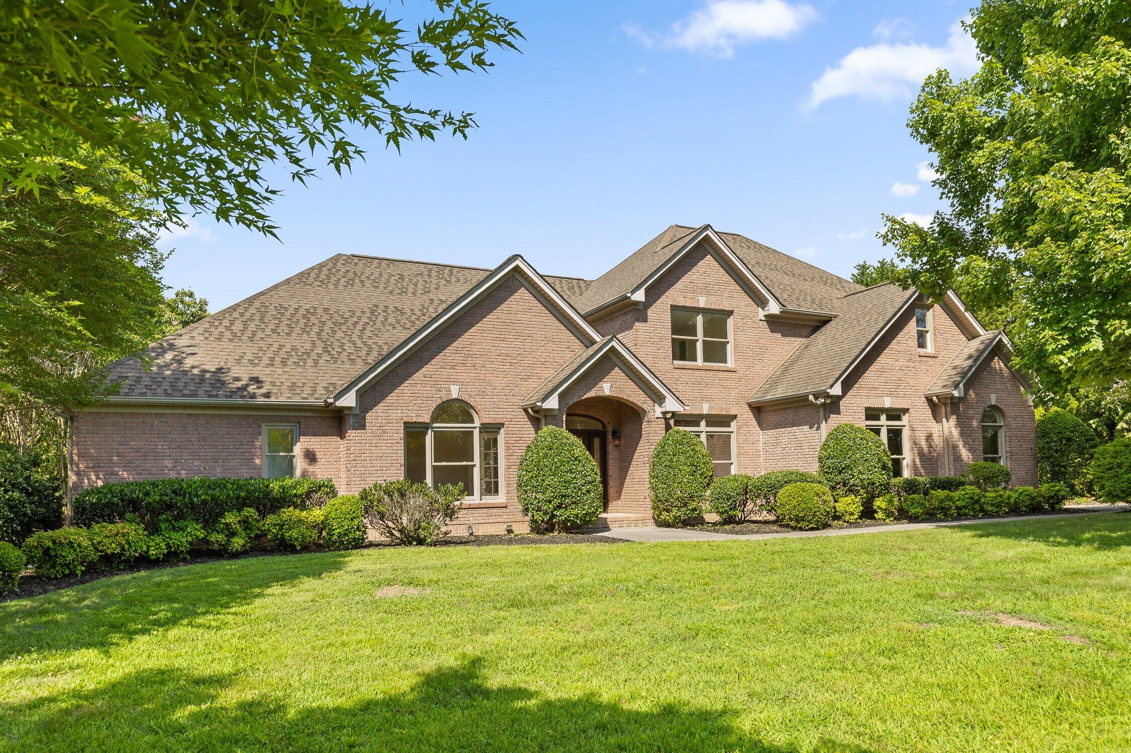 9539 Shadow Crossing Lane