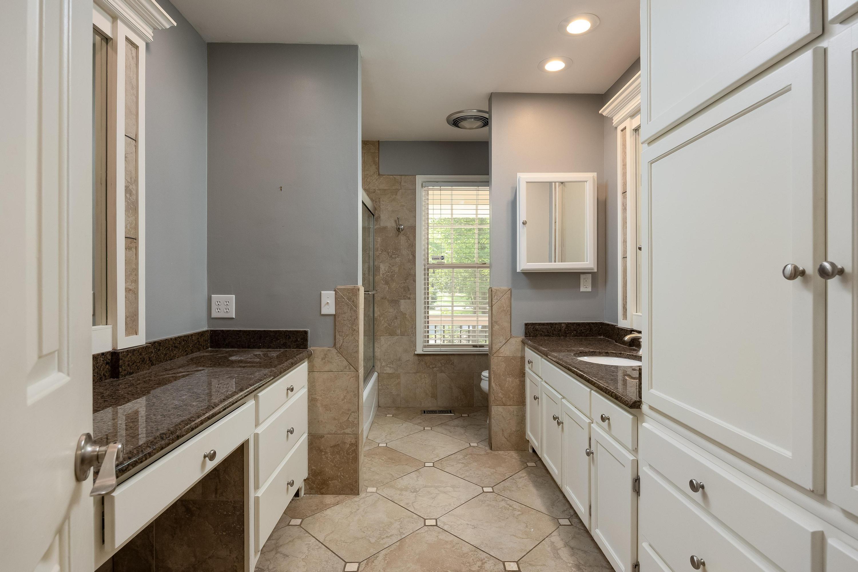 14 Carriage Hill