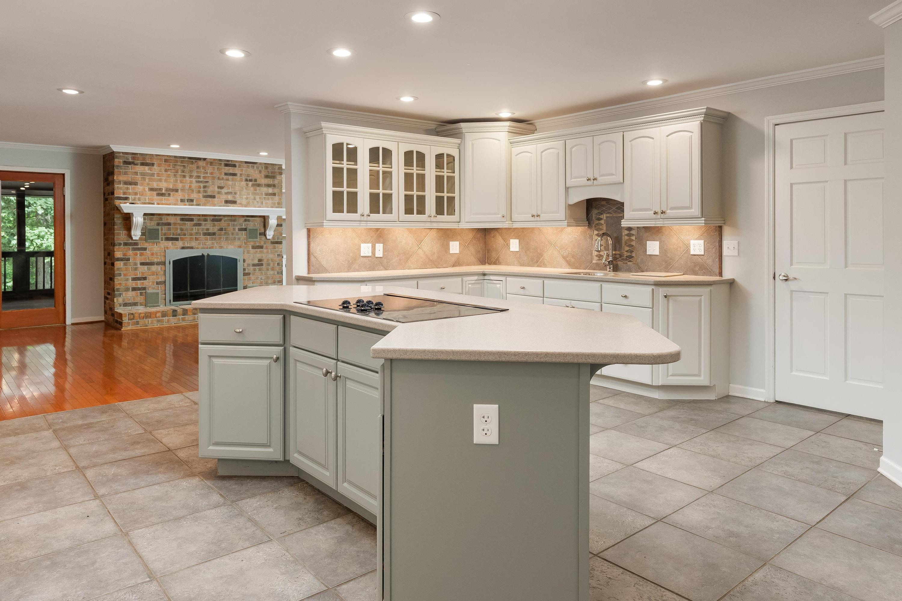 14 Carriage Hill