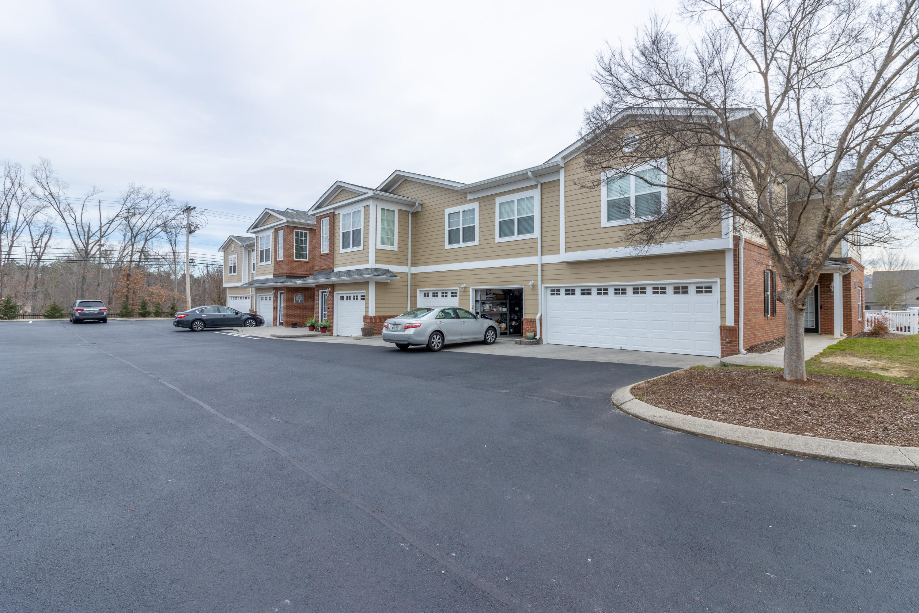 3102 Regency Court