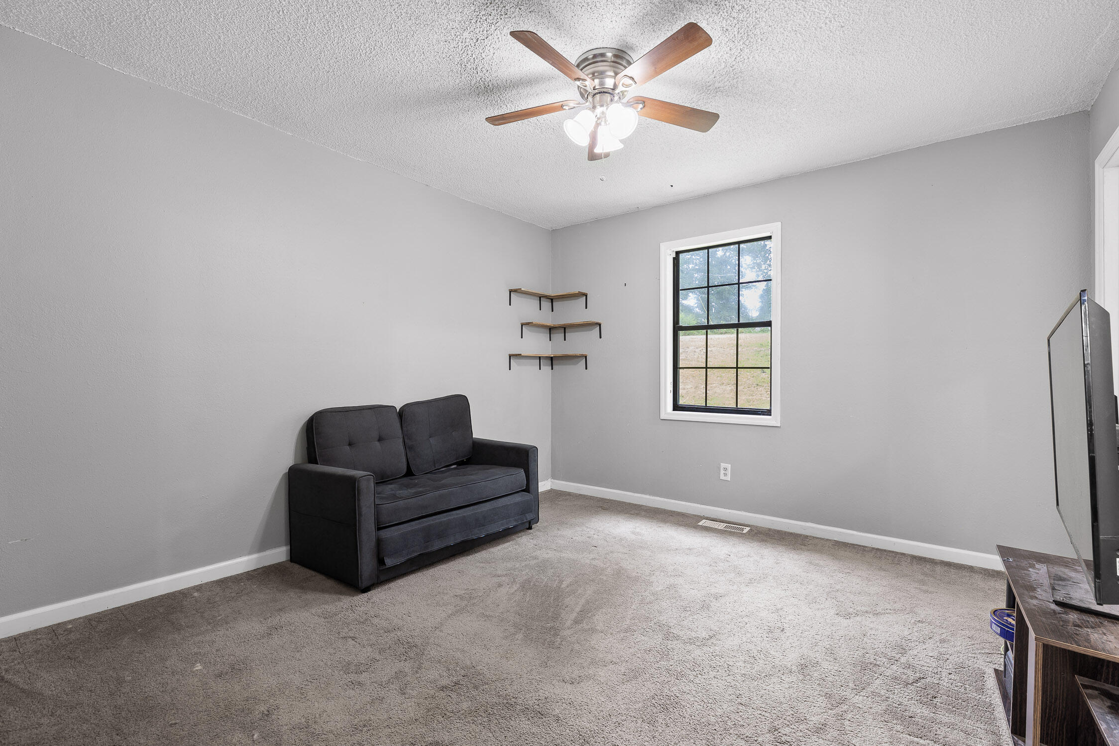 125 Ridge Road