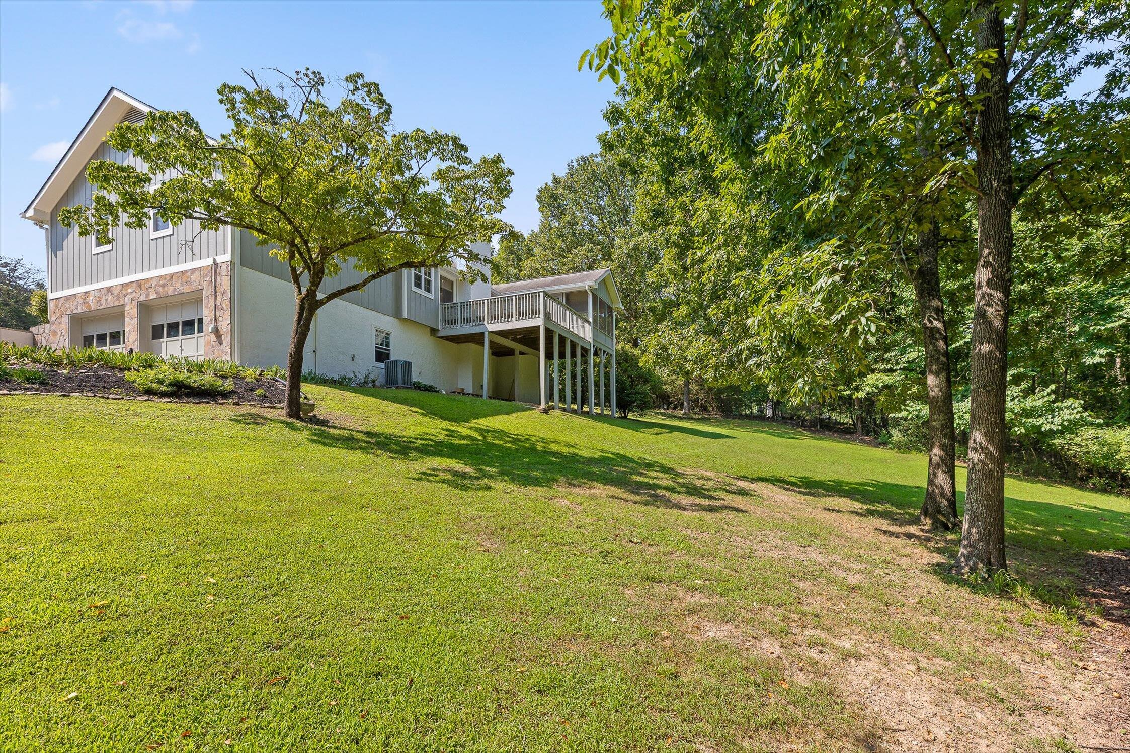 6233 Brenda Court