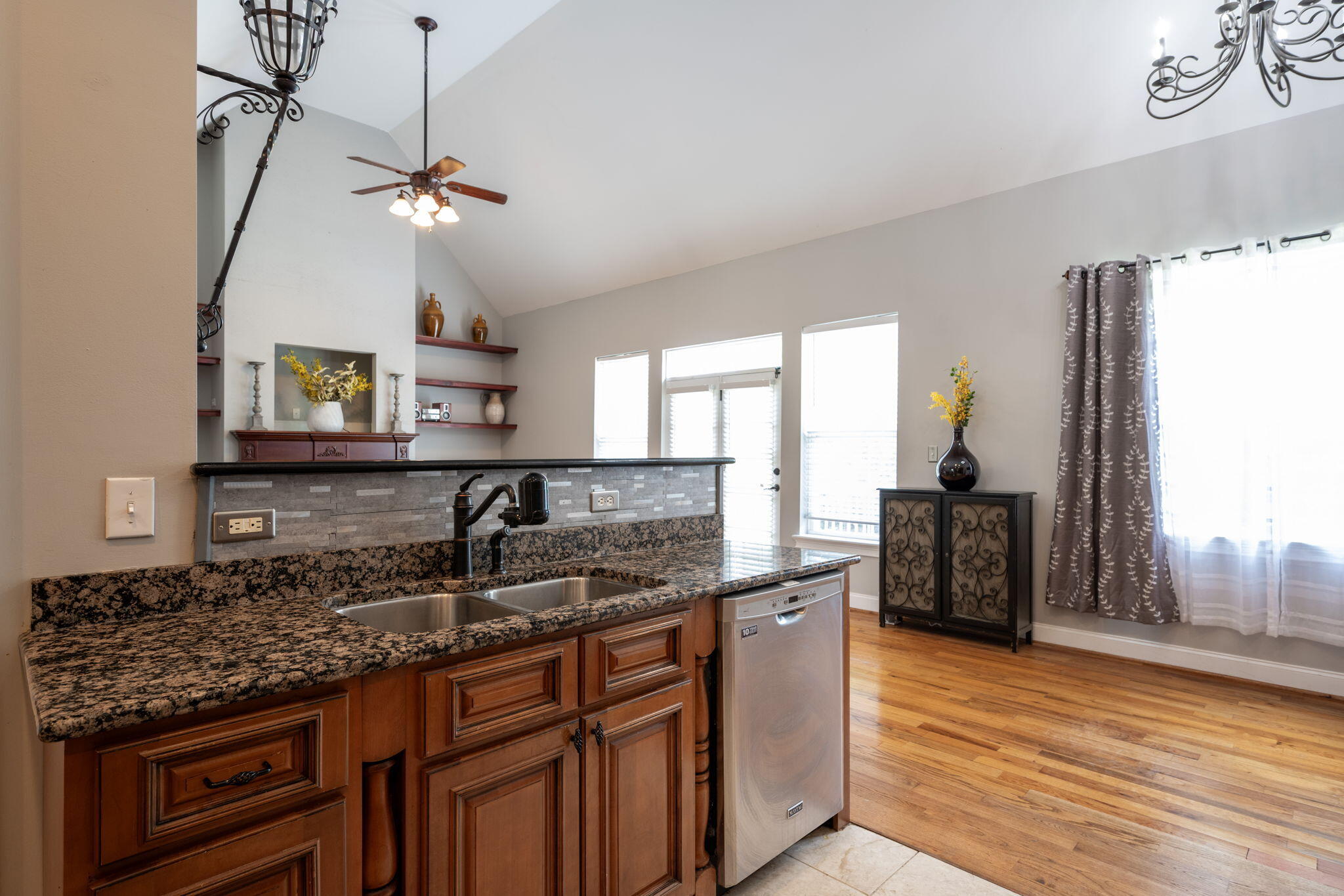 6853 Manassas Gap Lane