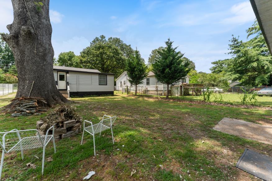 3102 Crescent Circle