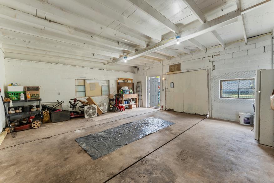 3102 Crescent Circle