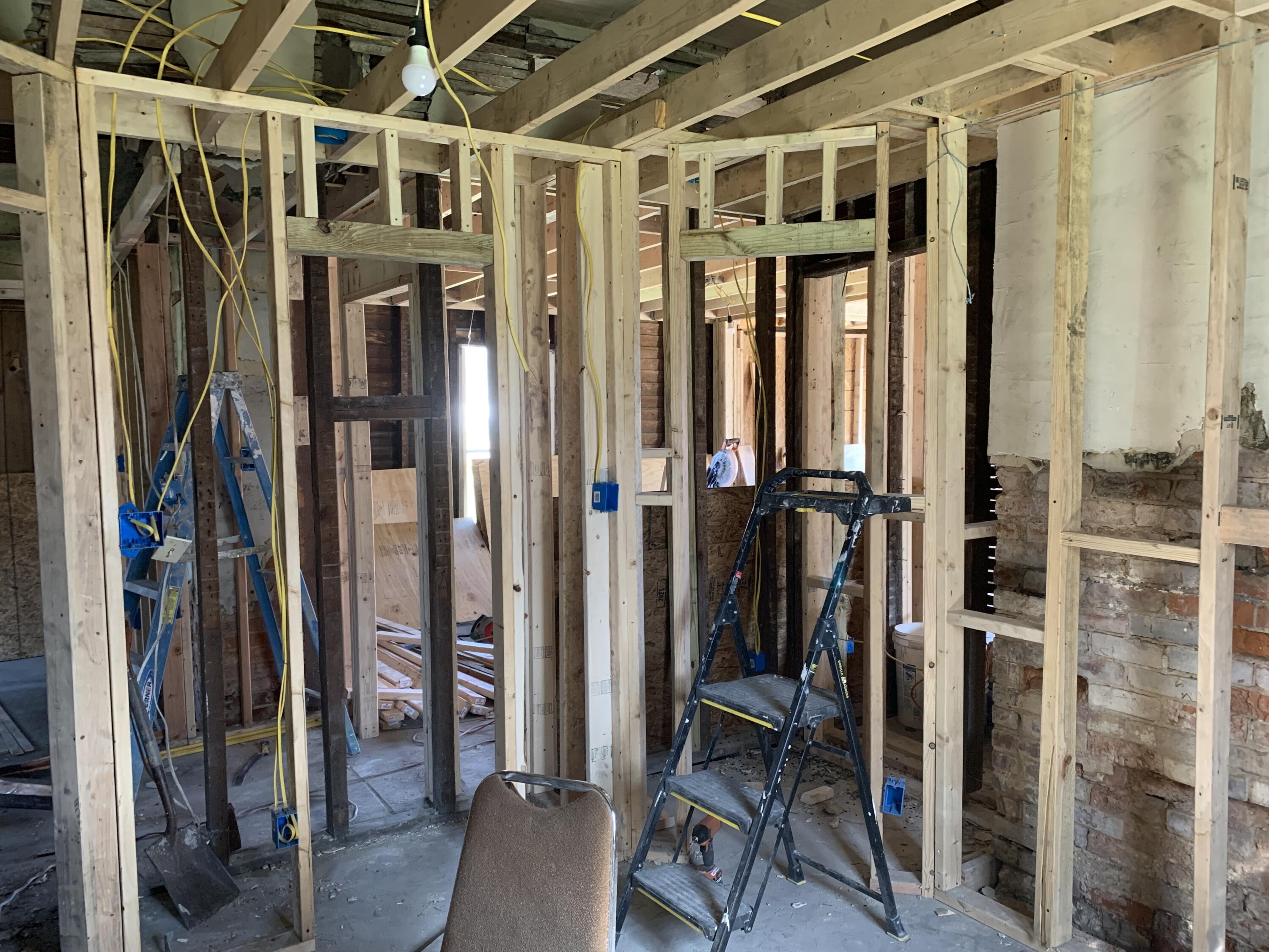 4005 Highland Avenue