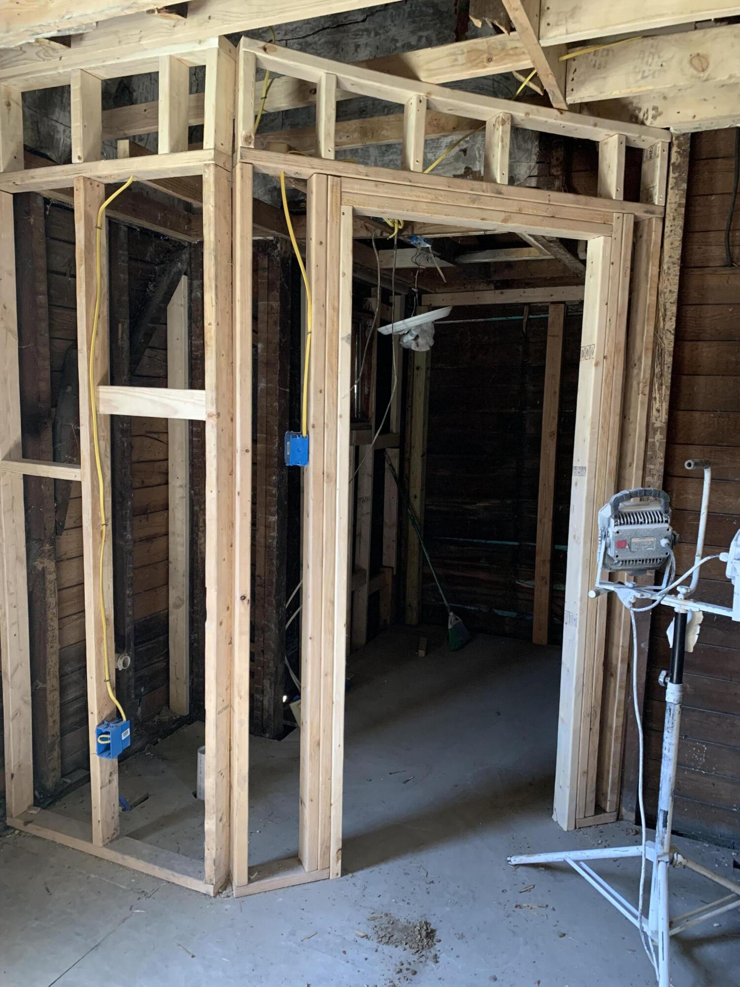 4005 Highland Avenue