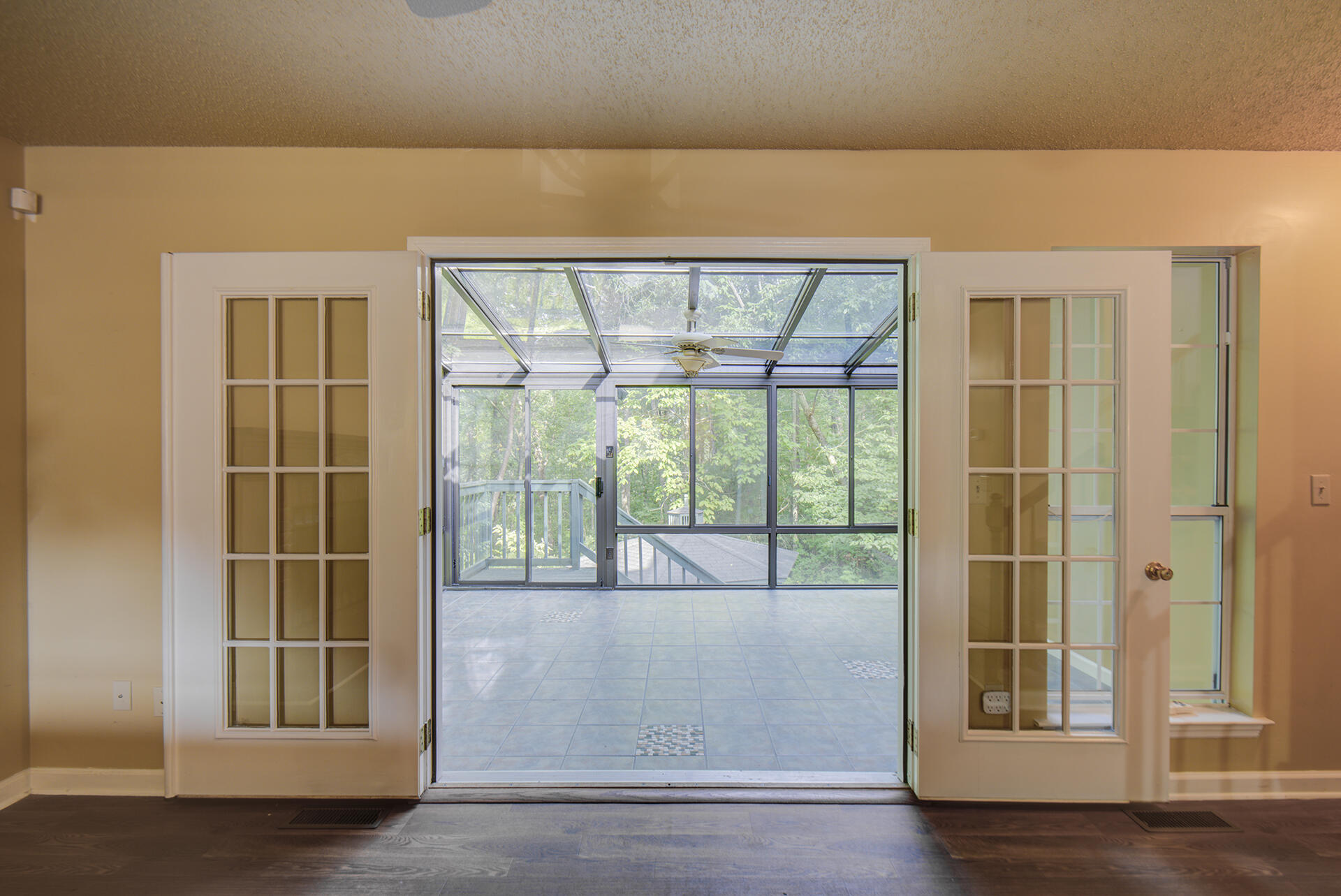9028 Warbler Lane