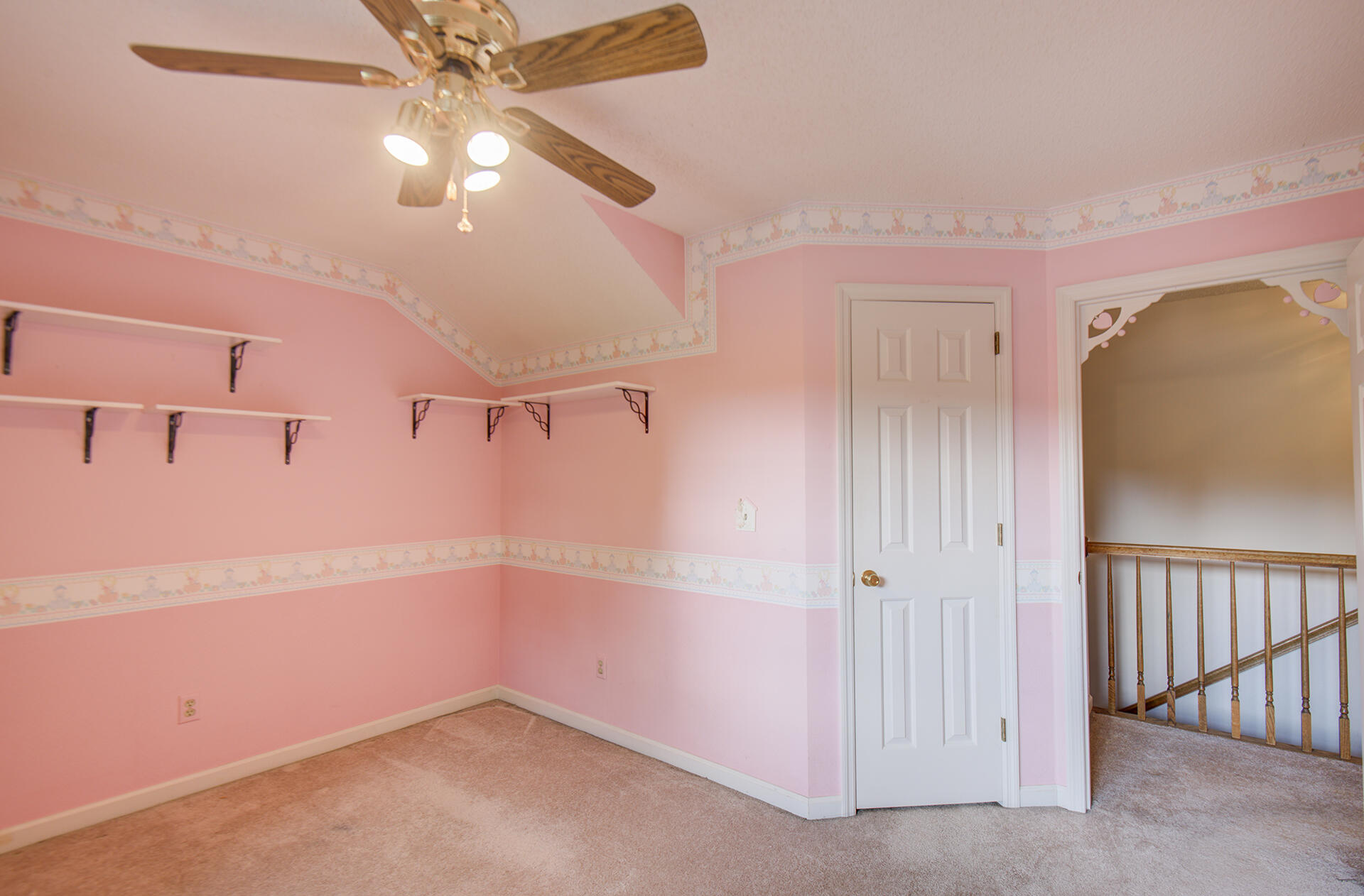 9028 Warbler Lane