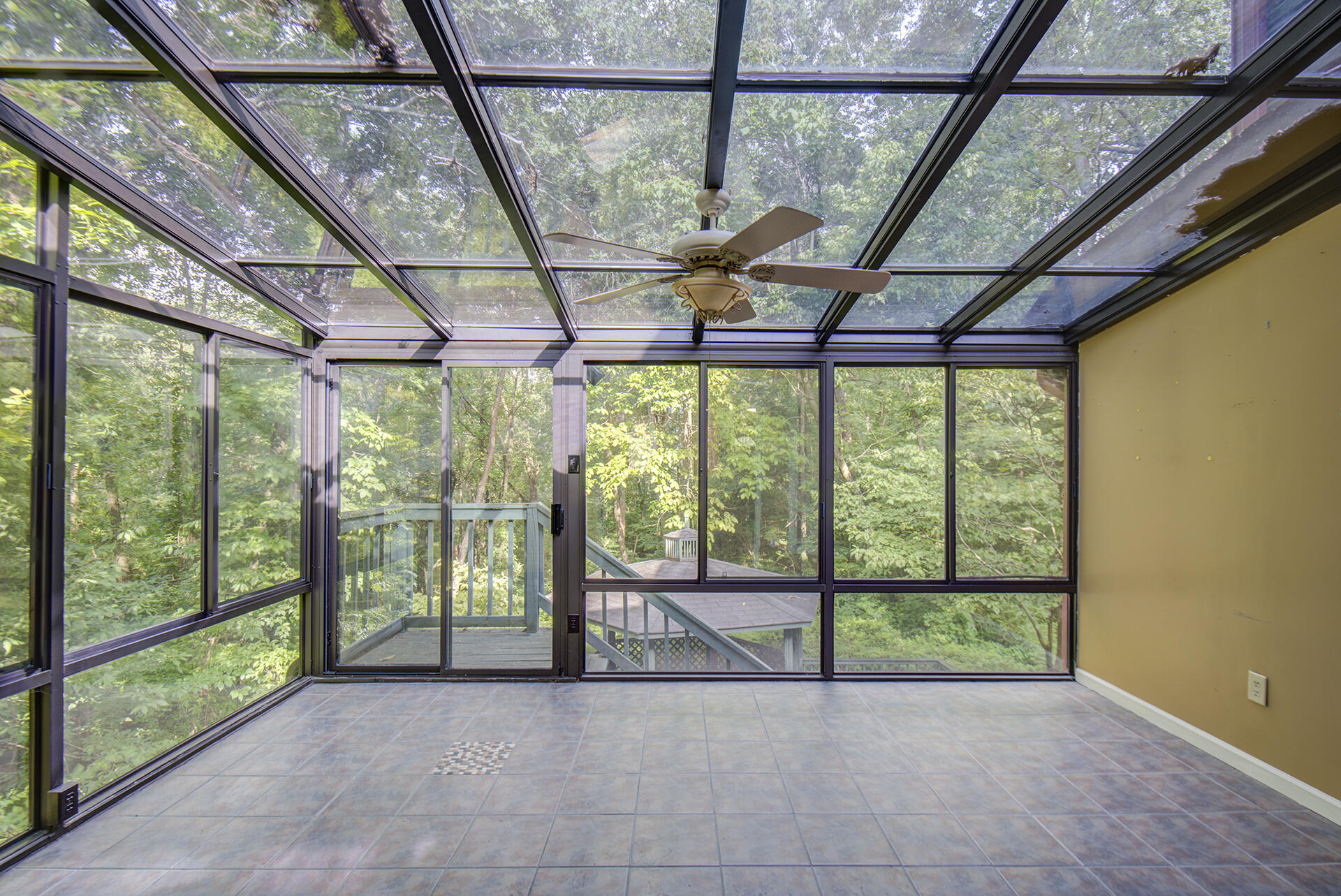 9028 Warbler Lane