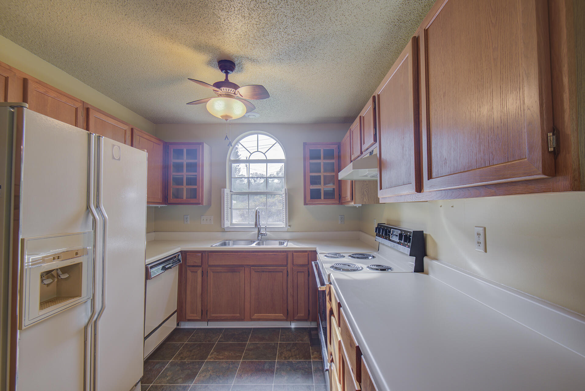 9028 Warbler Lane