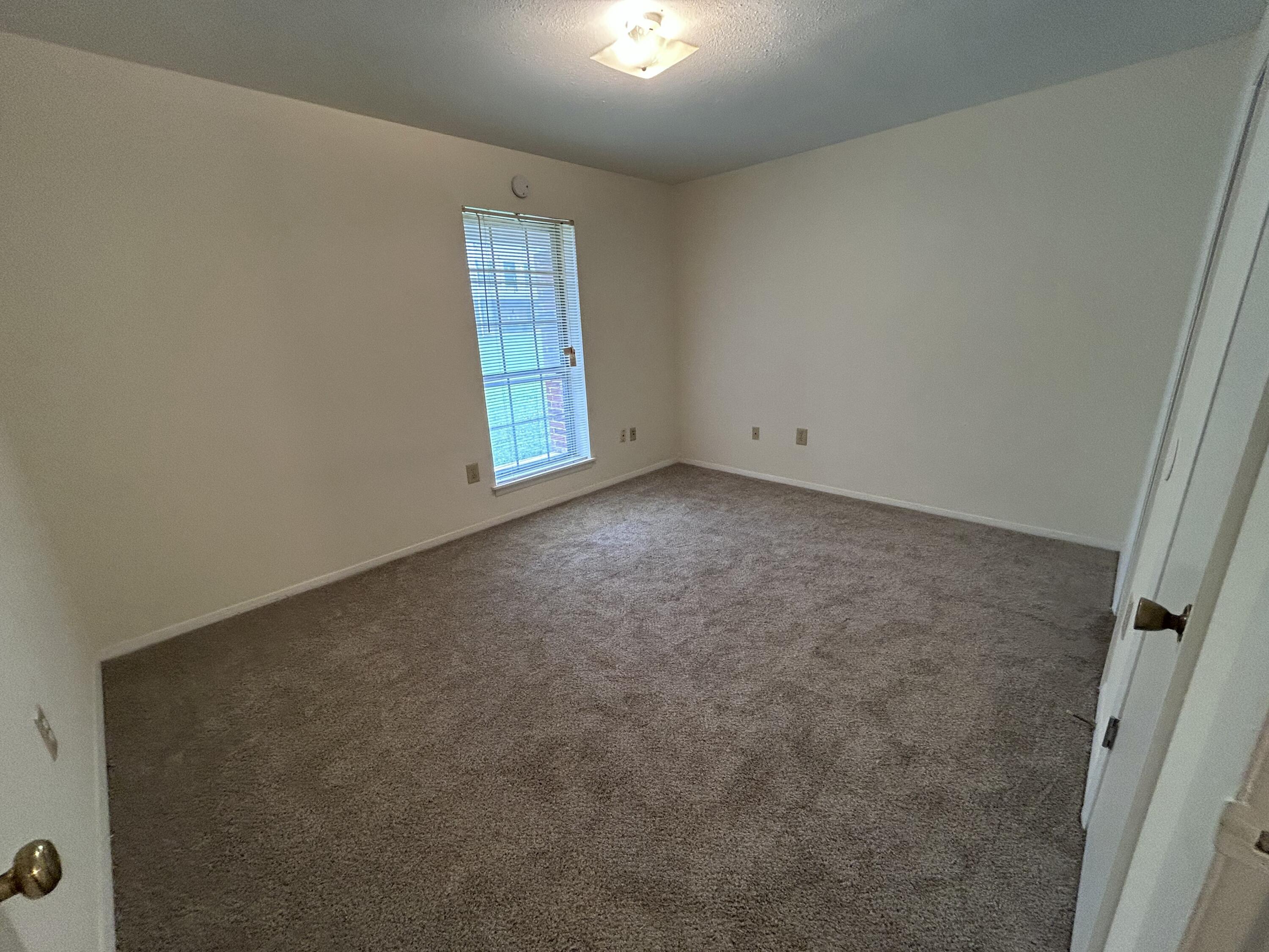 900 Mountain Creek Road, C38