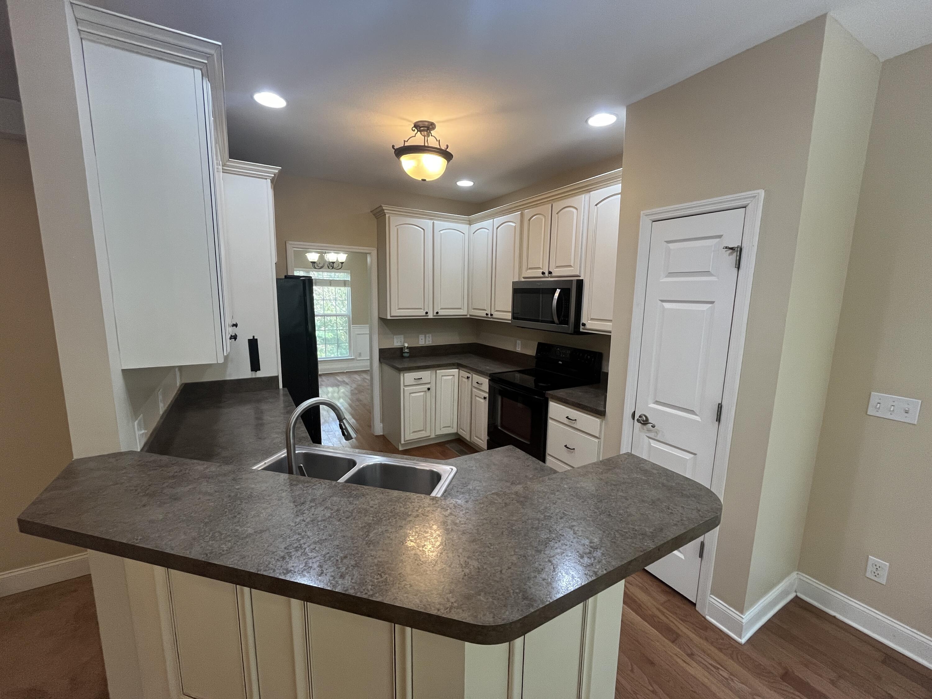 2095 Baggett Road