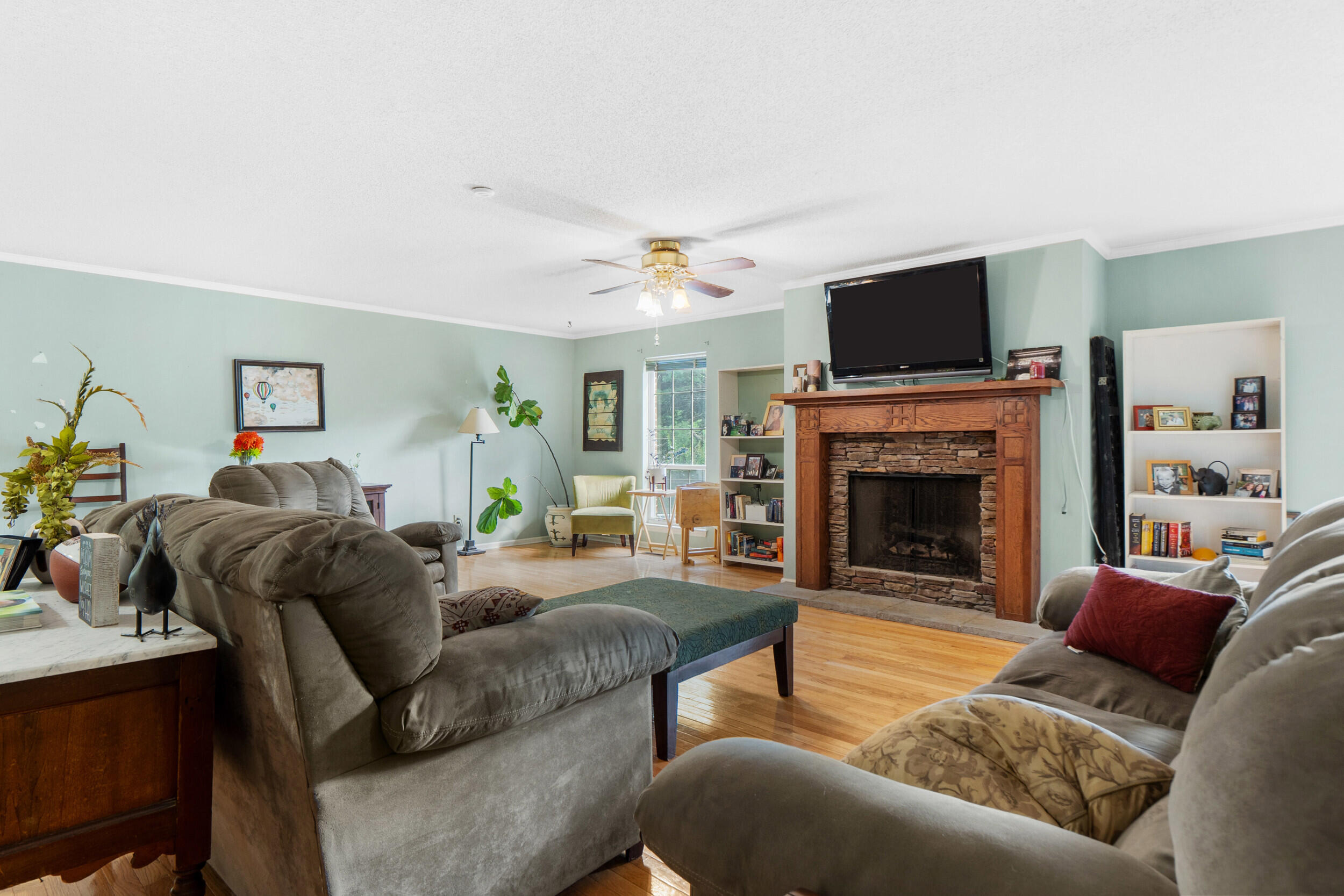 378 N Bowman Road