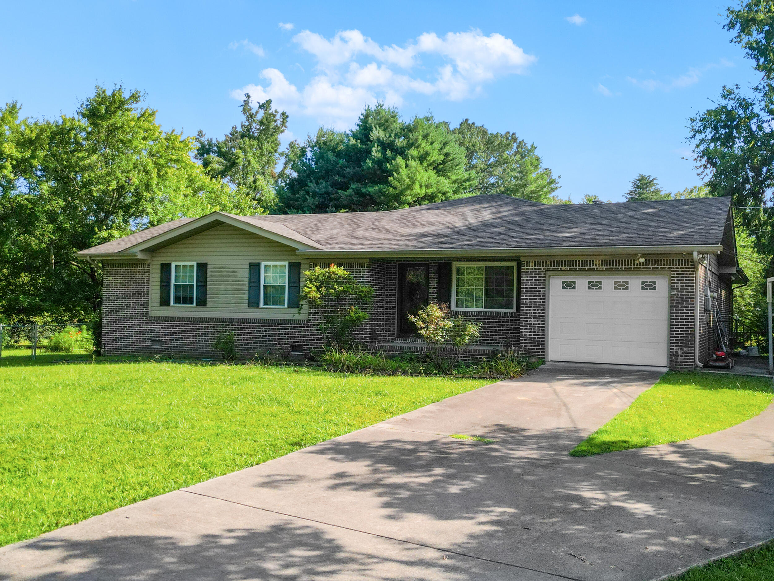 378 N Bowman Road
