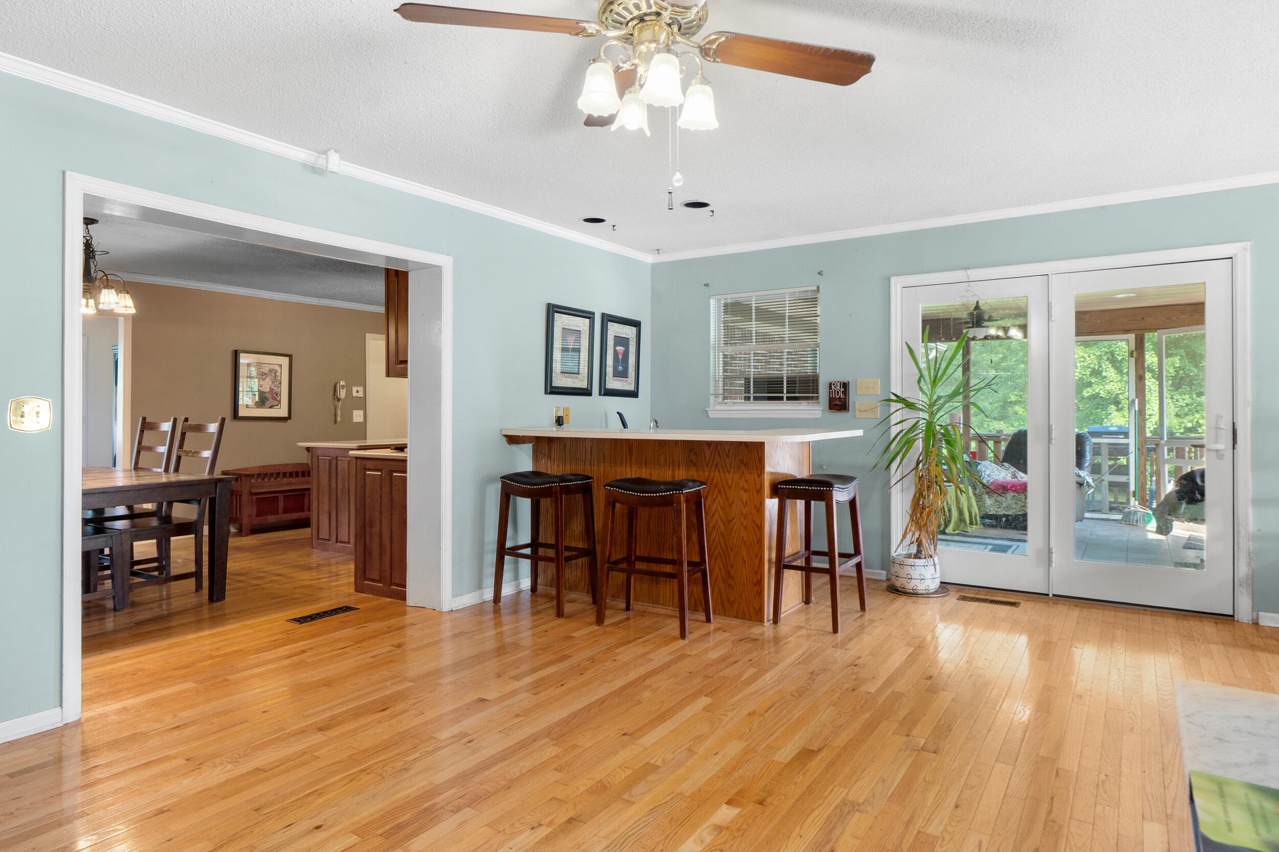 378 N Bowman Road