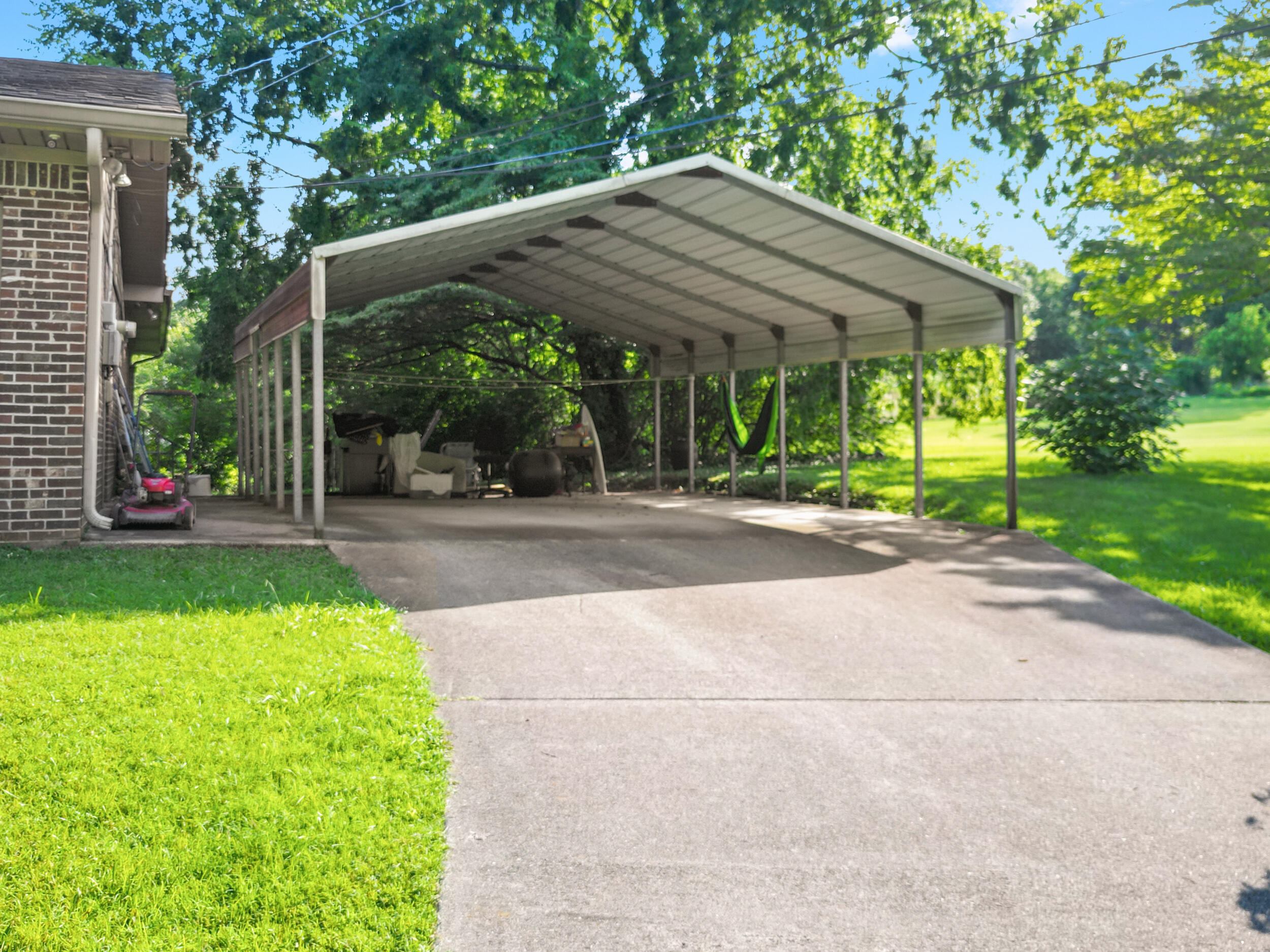 378 N Bowman Road