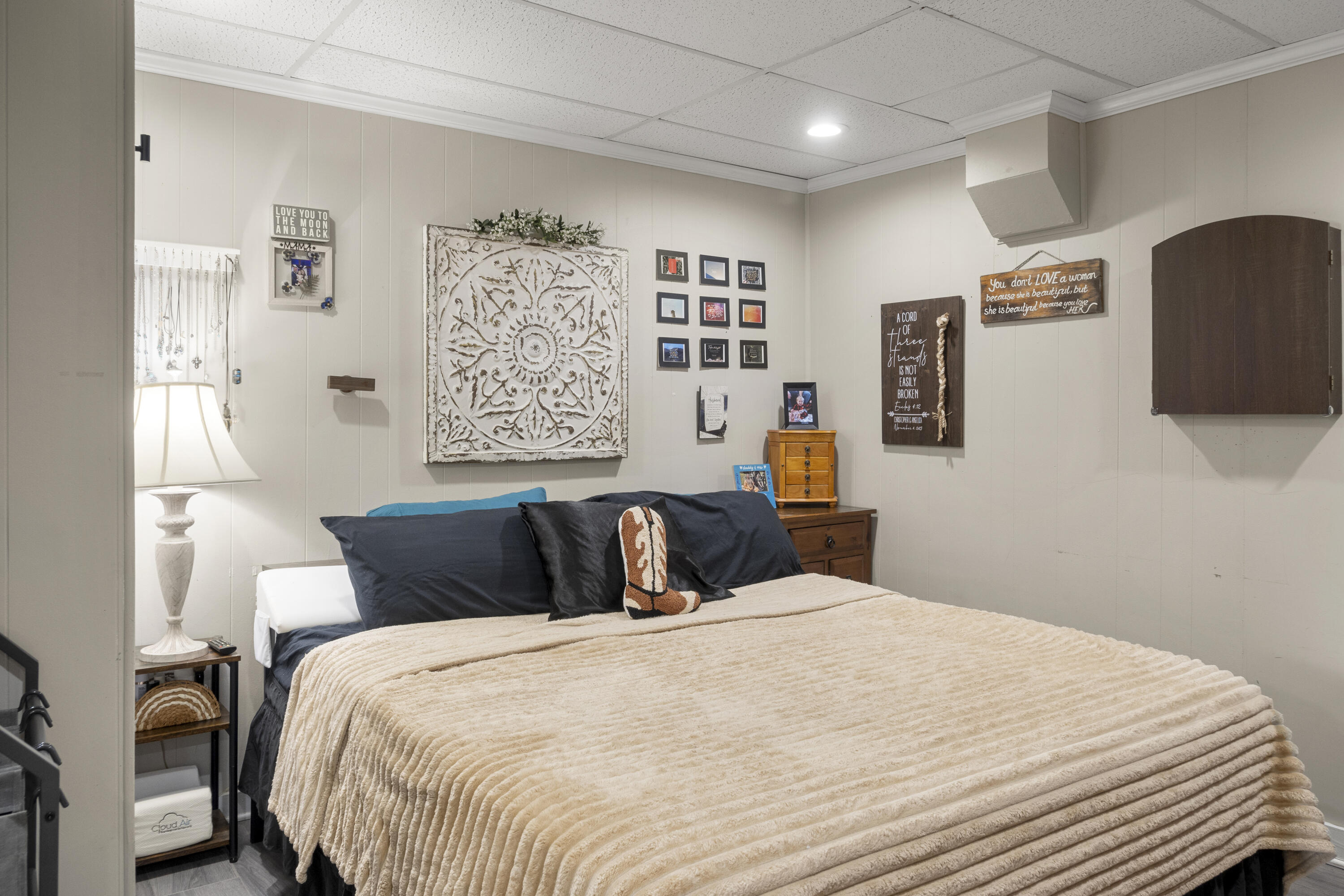 627 W Garden Farm Road