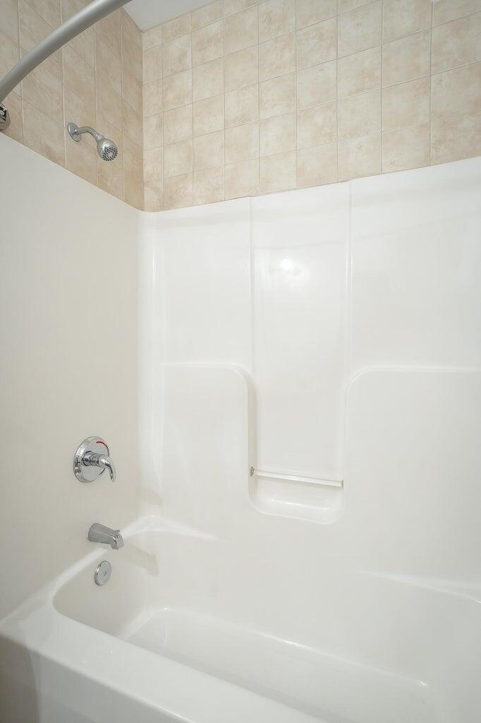 1609 Long Street, 301
