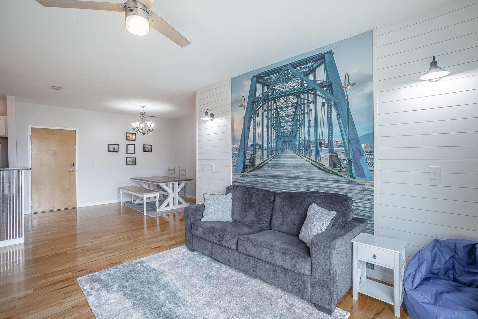 1609 Long Street, 301