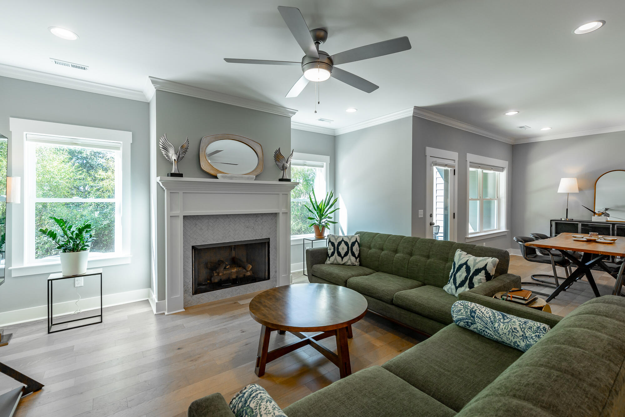 9694 Dutton Lane