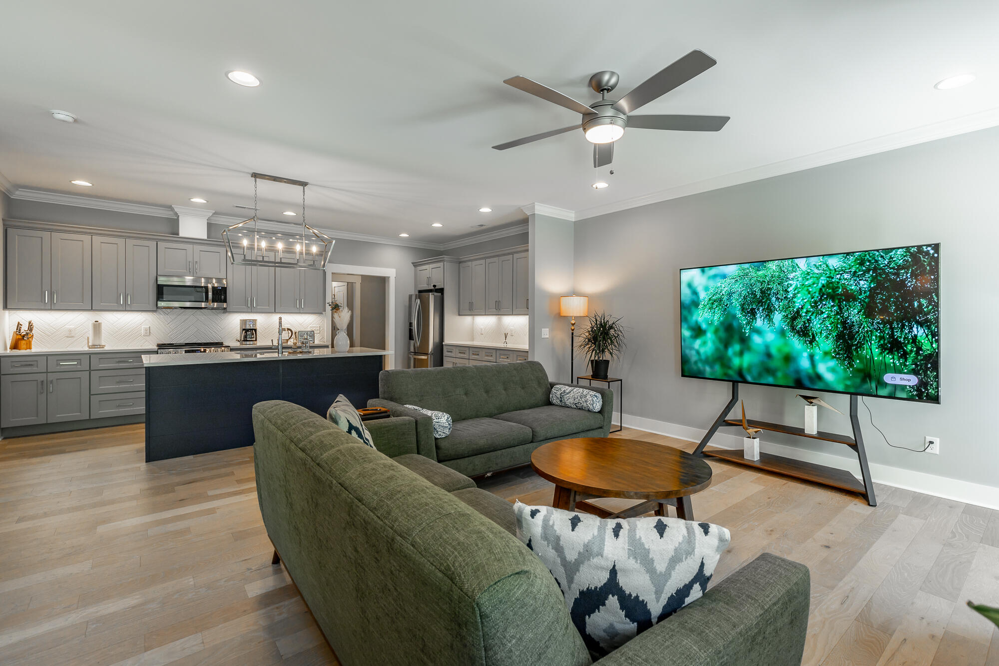 9694 Dutton Lane