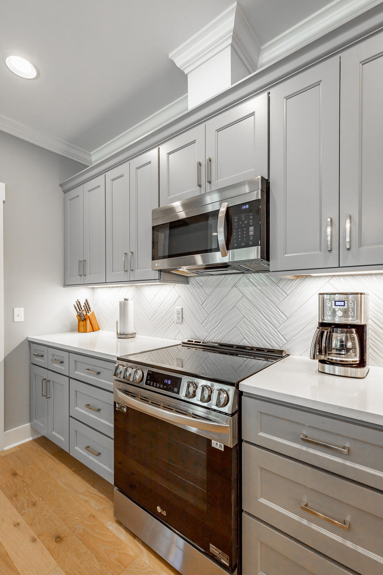 9694 Dutton Lane