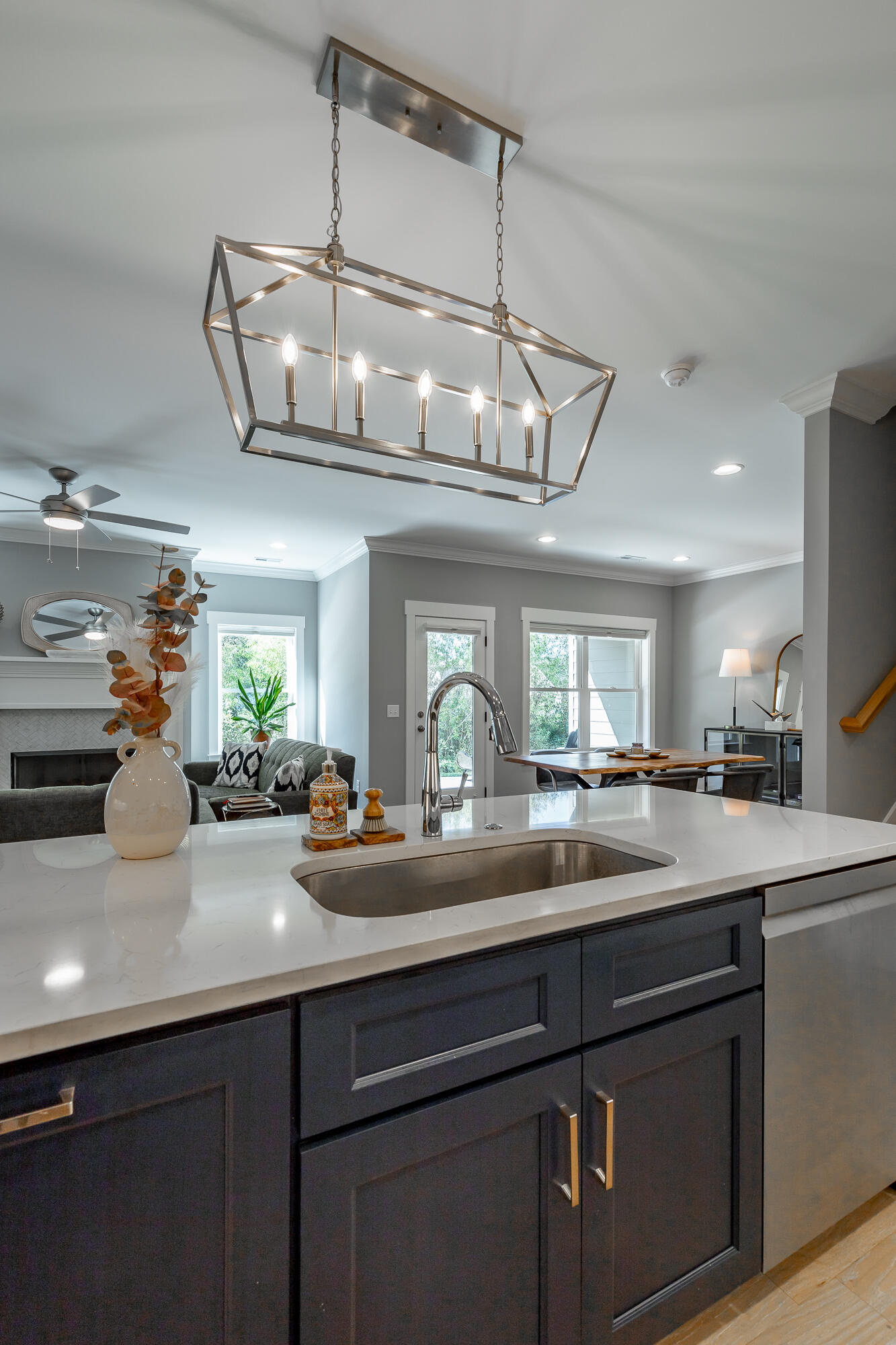 9694 Dutton Lane