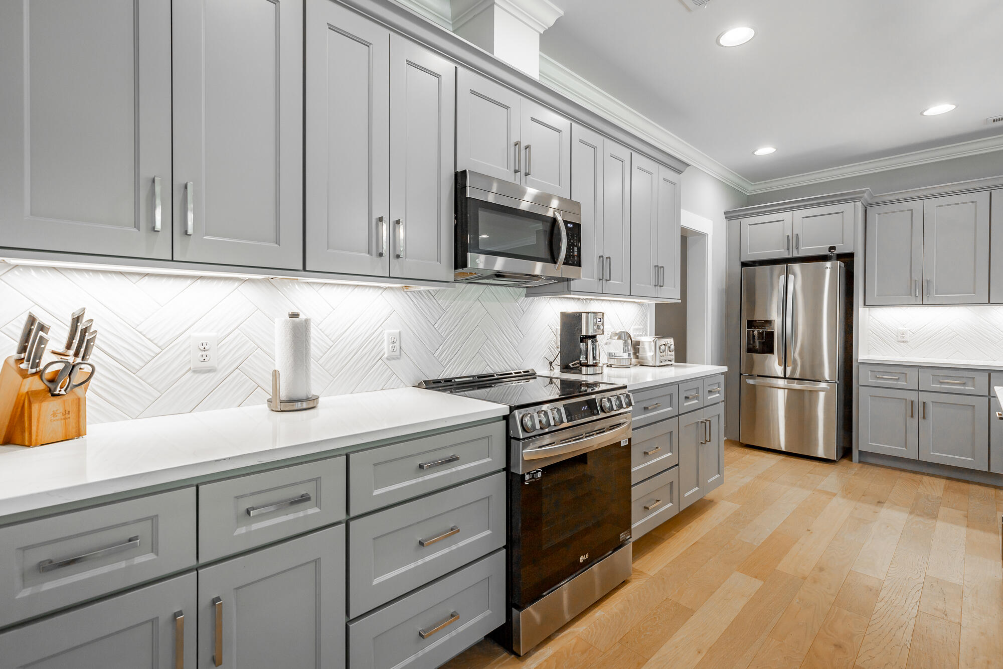 9694 Dutton Lane