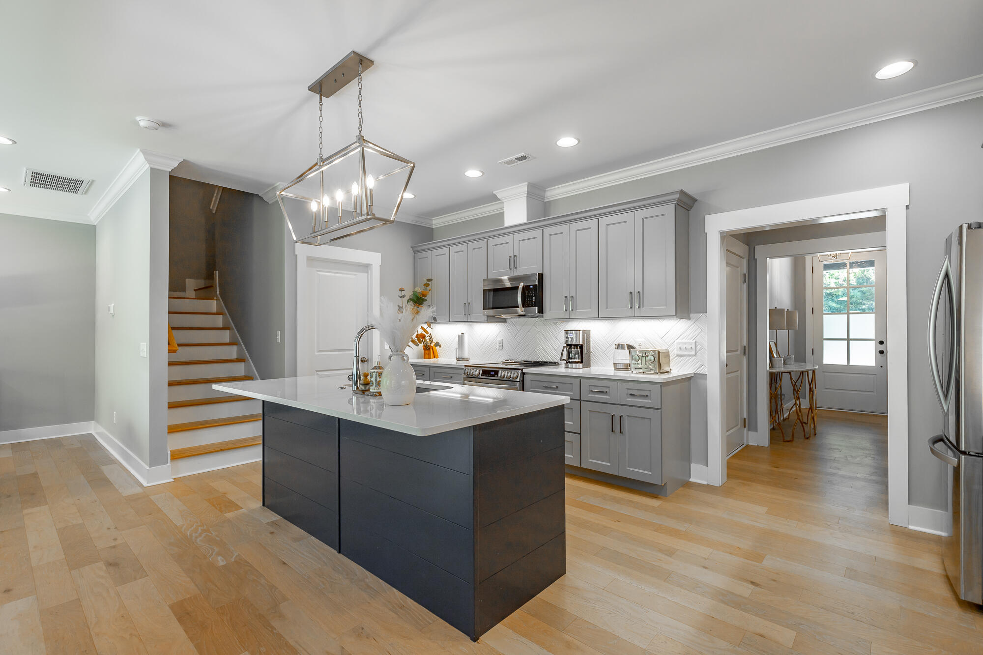 9694 Dutton Lane