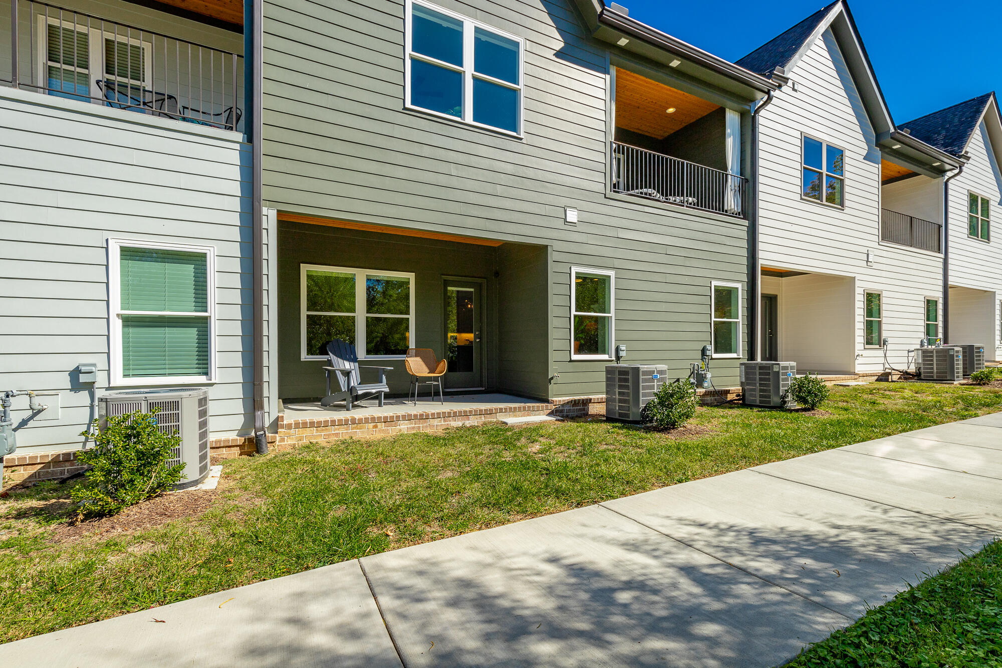 9694 Dutton Lane